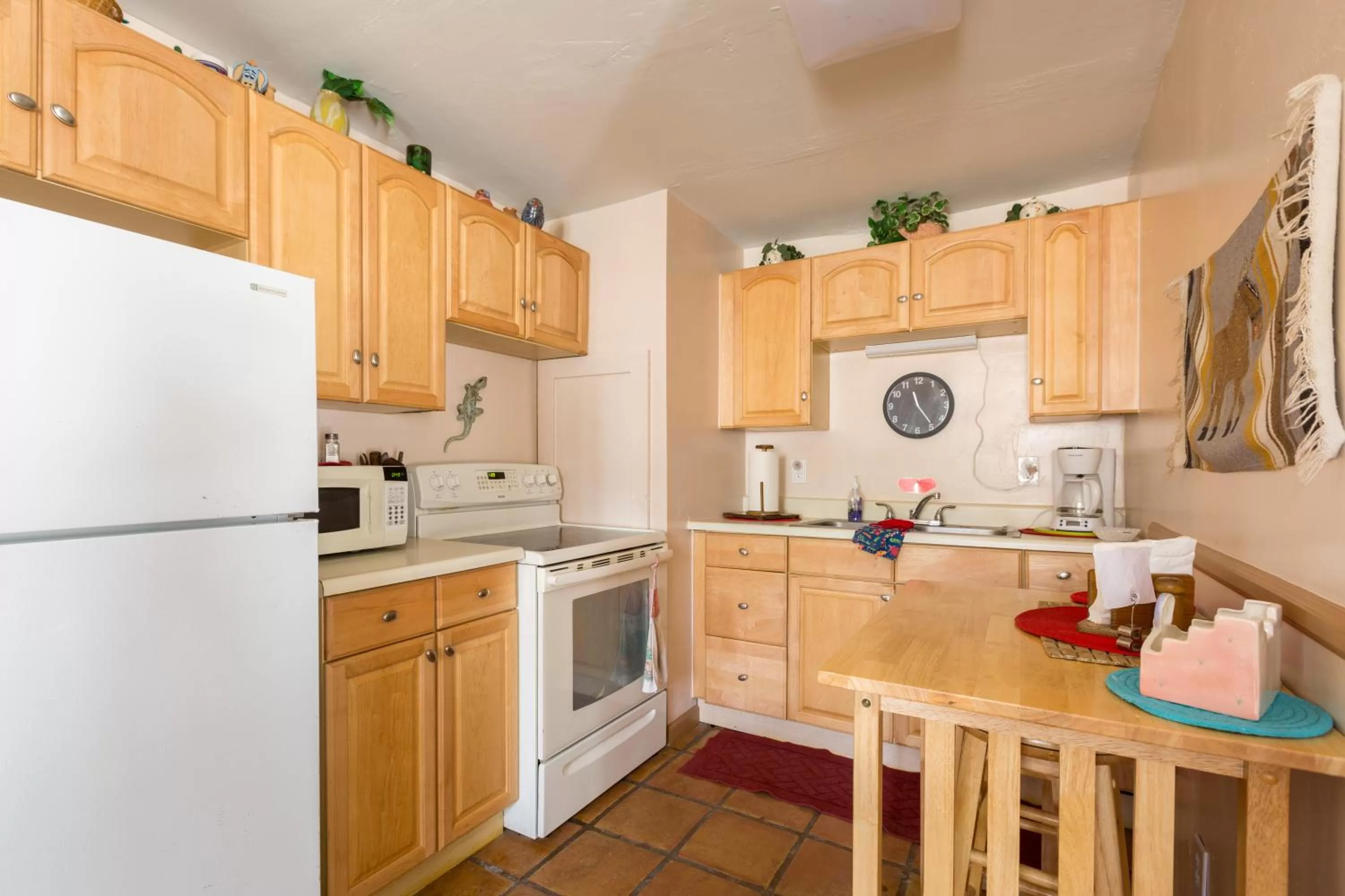 Kitchen/Kitchenette in Crown King Cabins Bradshaw