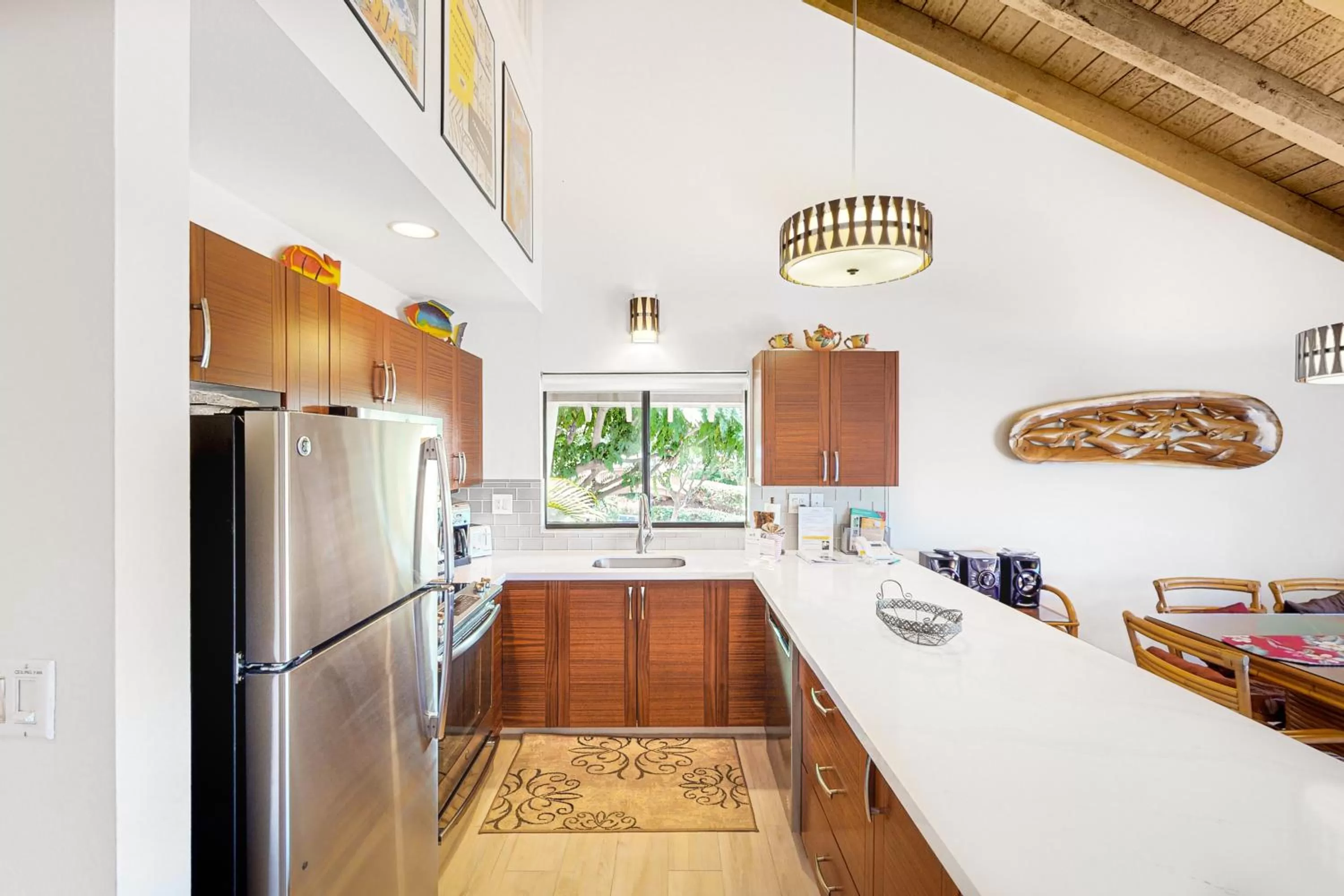 Kitchen/Kitchenette in Maui Kamaole