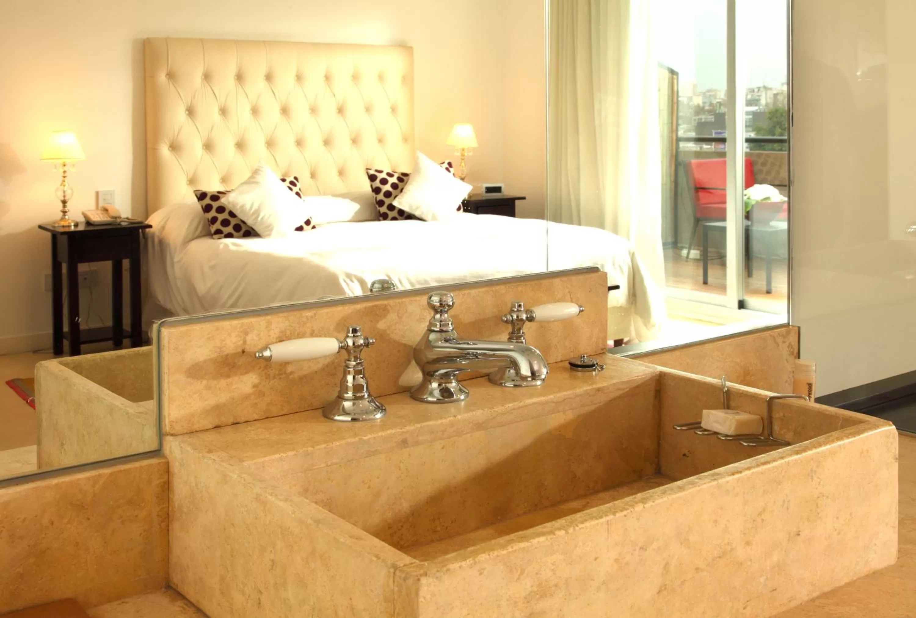 Bedroom, Bed in Be Hollywood!