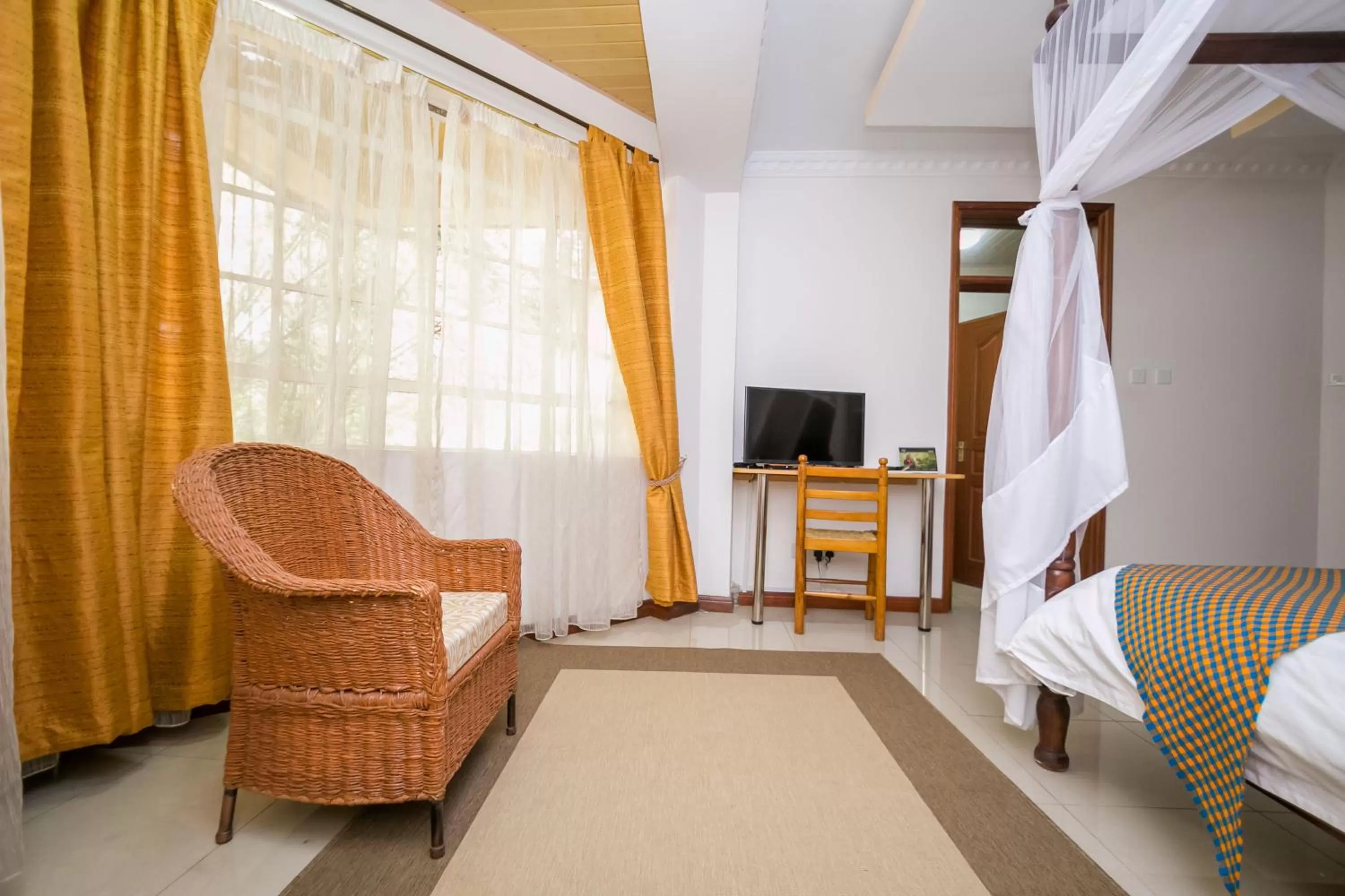 TV and multimedia, Bed in Hotel Rudi