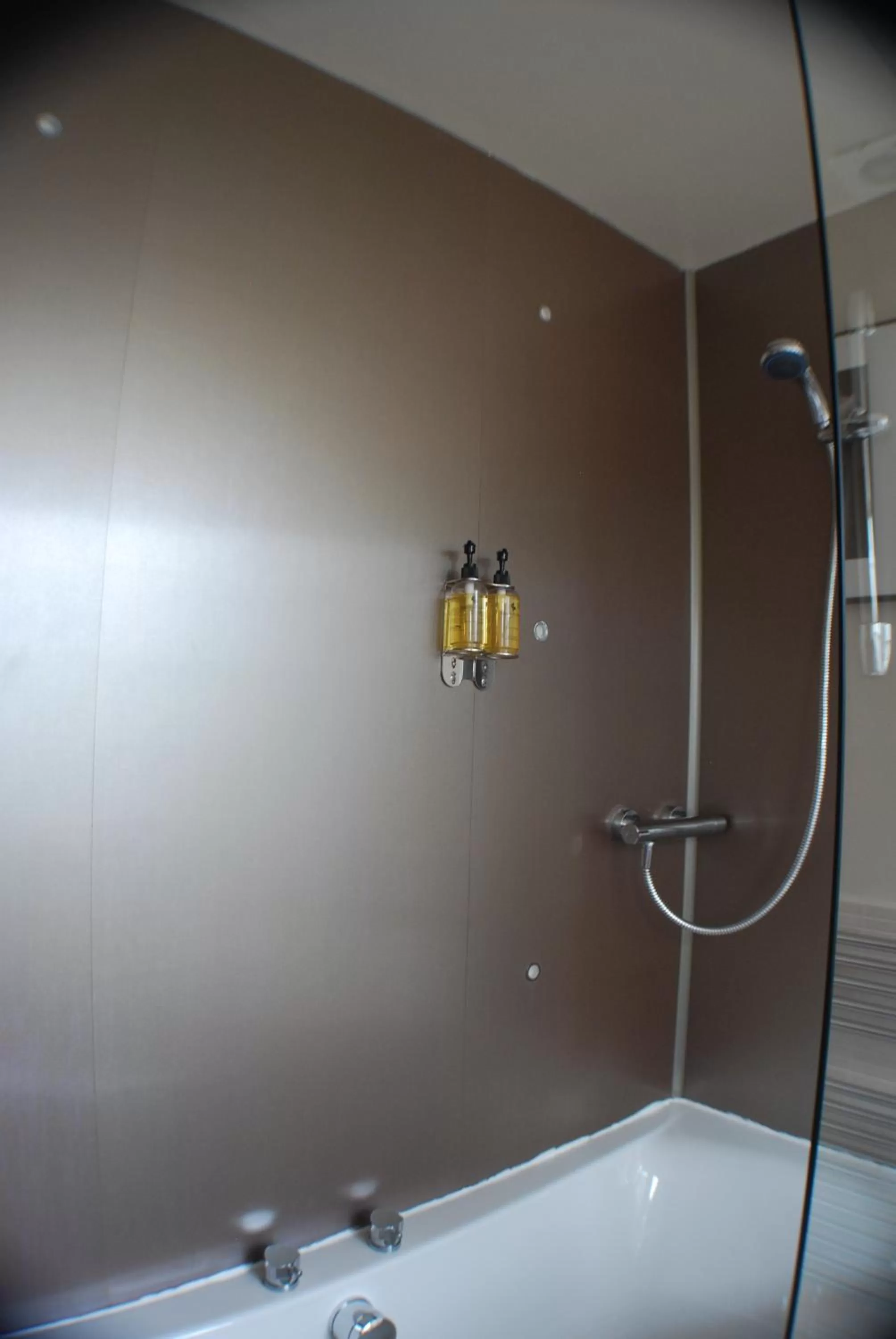 Bathroom in The Salisbury Hotel