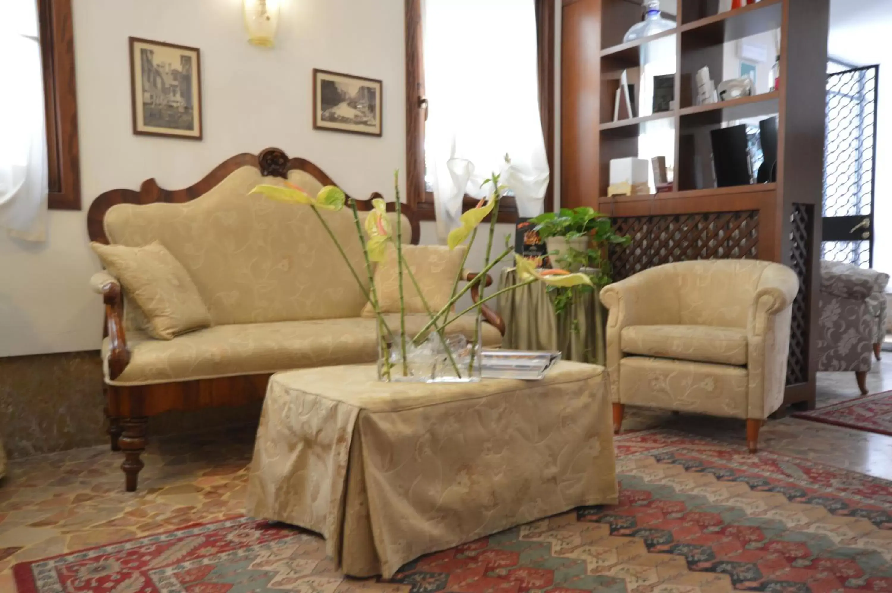 Living room, Seating Area in Albergo Marin