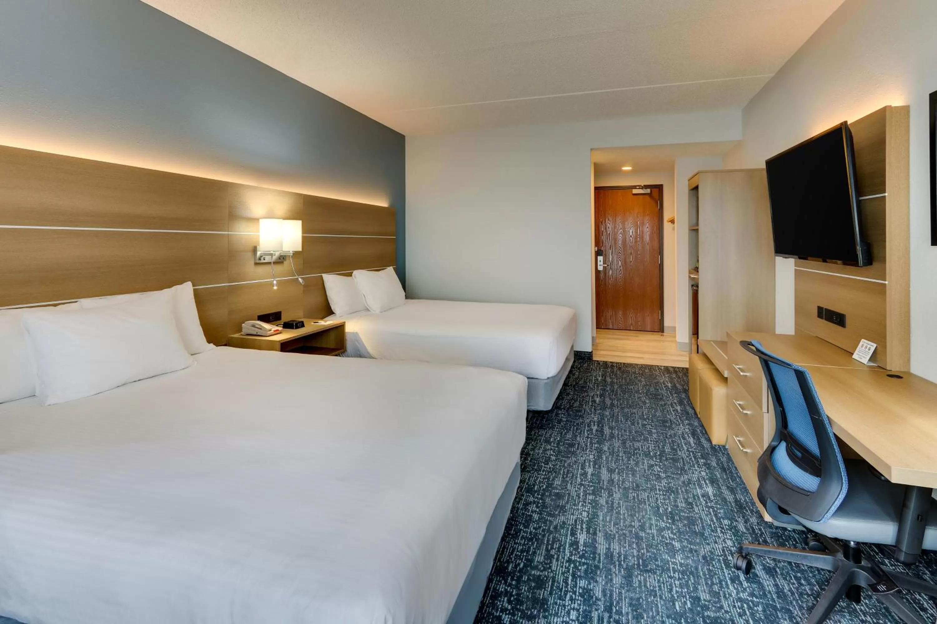 Bed in Parkshore Resort