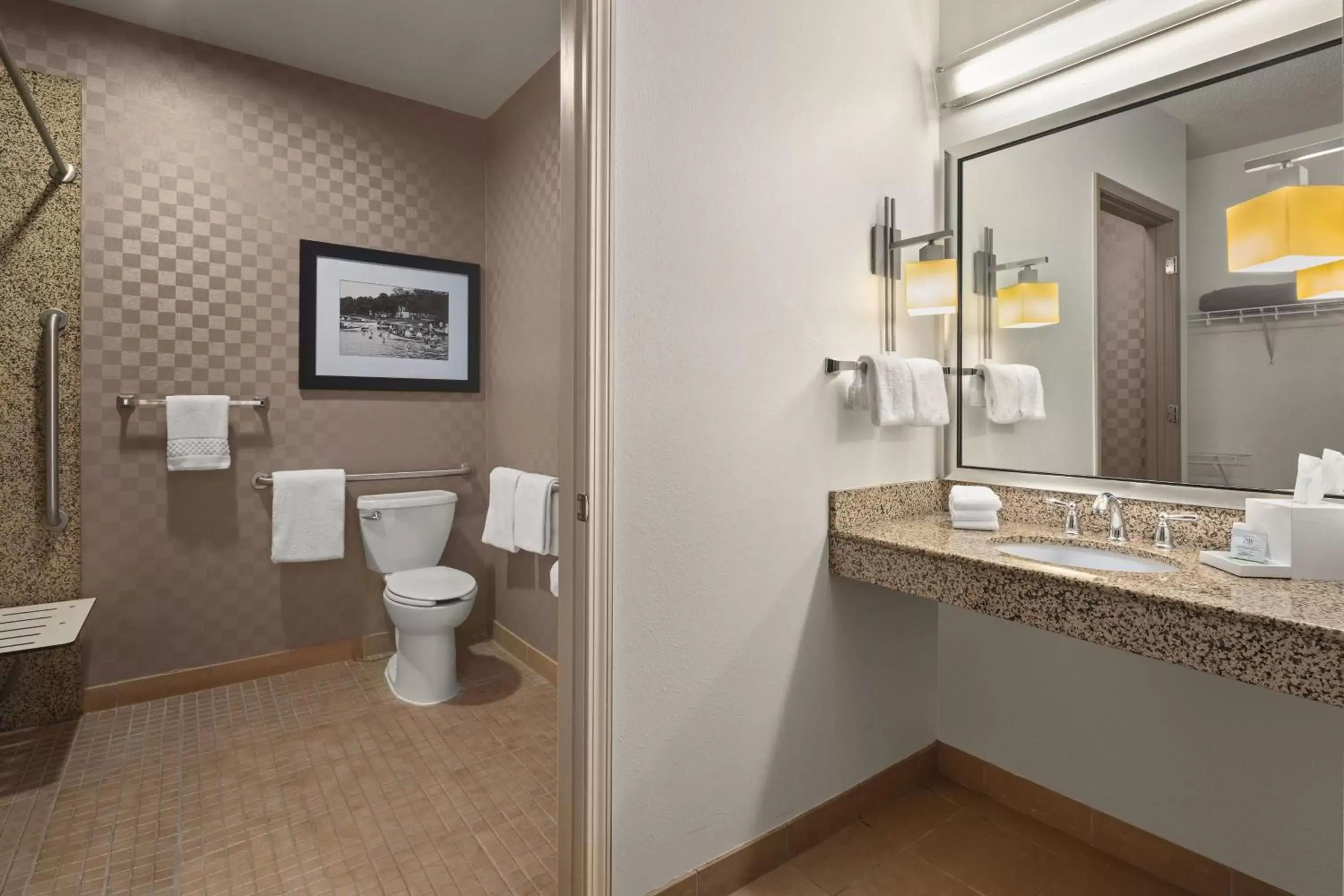 Bathroom in Residence Inn Minneapolis Plymouth