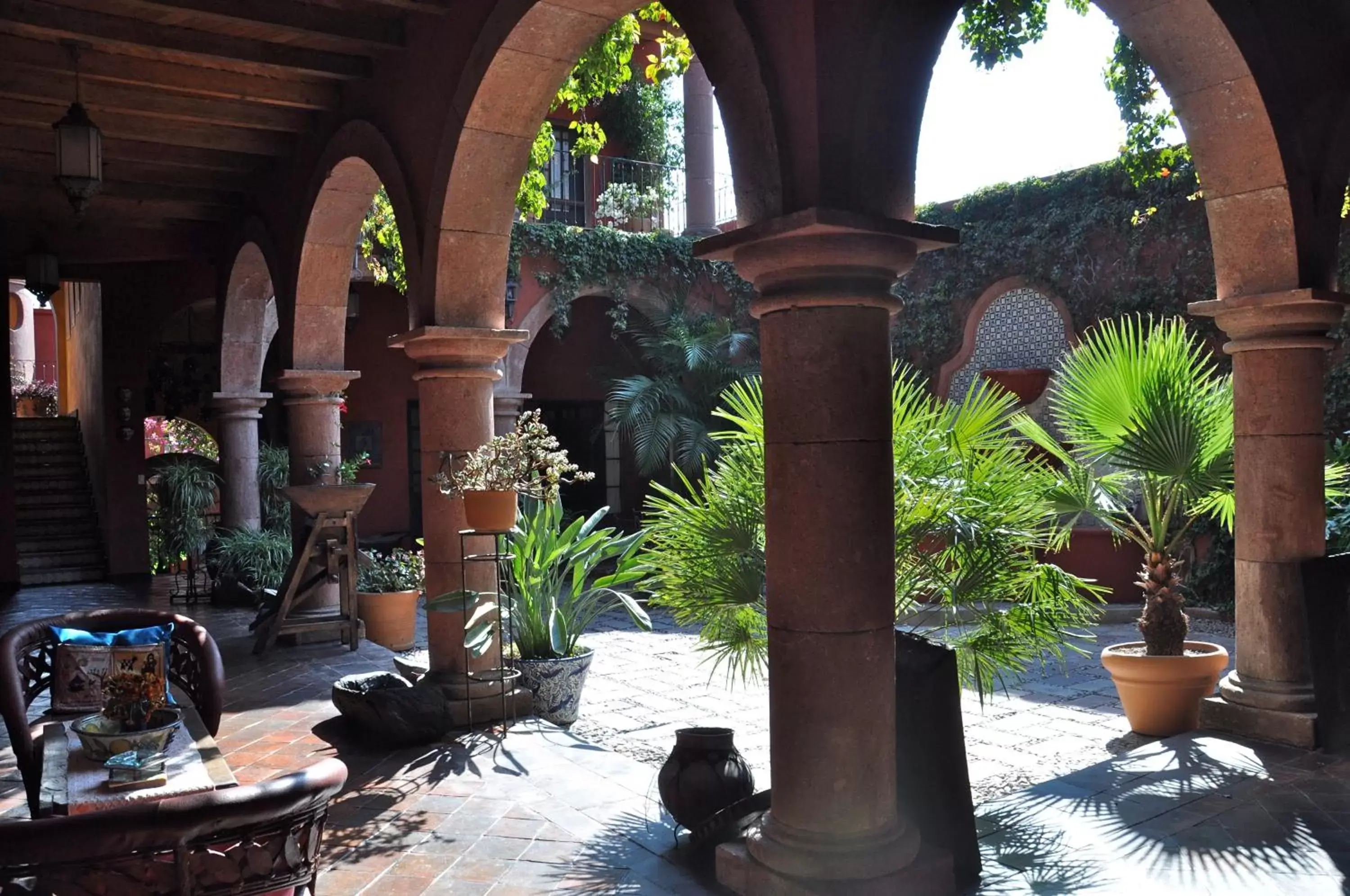 Patio in Casa de la Cuesta B&B