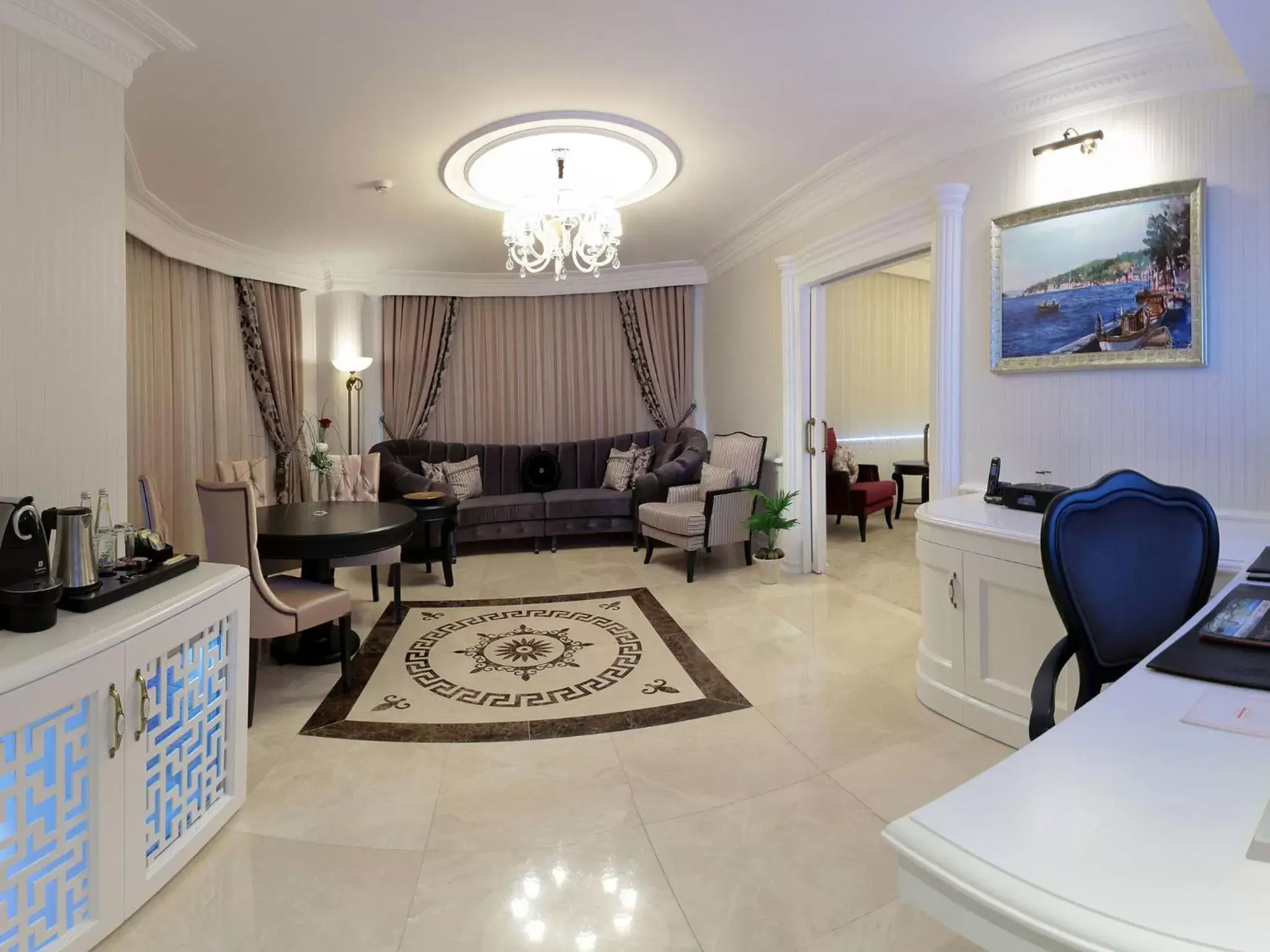 Photo of the whole room in WOW Istanbul Hotel Photo of the whole room in WOW Istanbul Hotel