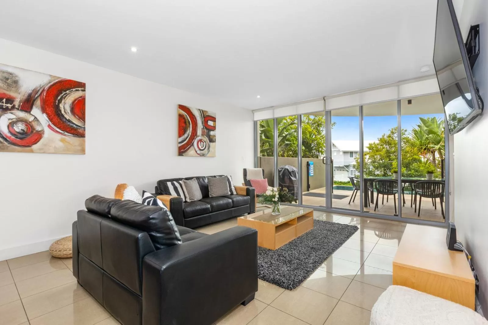 Living room in Cotton Beach Resort - Tweed Coast Holidays ®