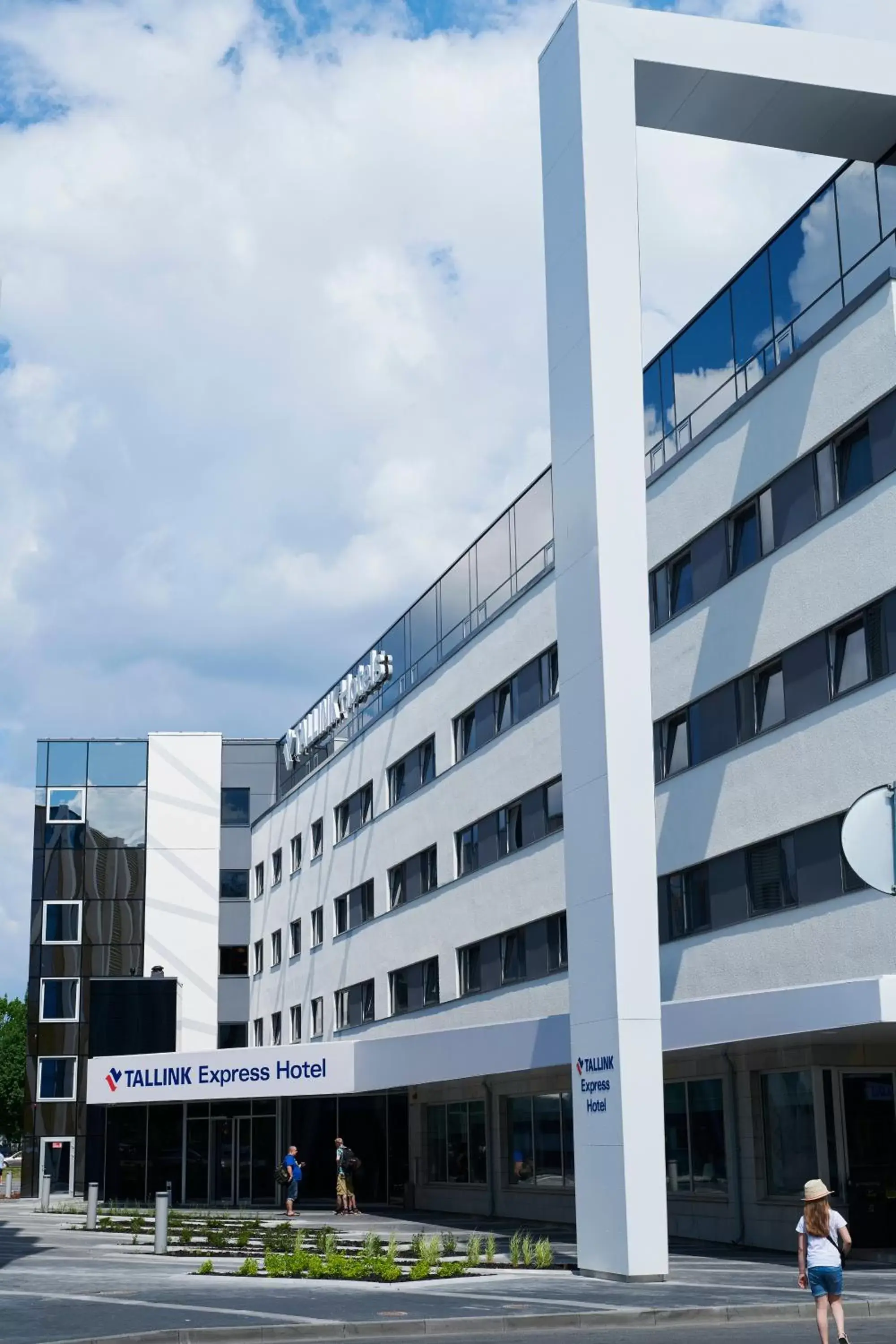 Facade/entrance, Property Building in Tallink Express Hotel