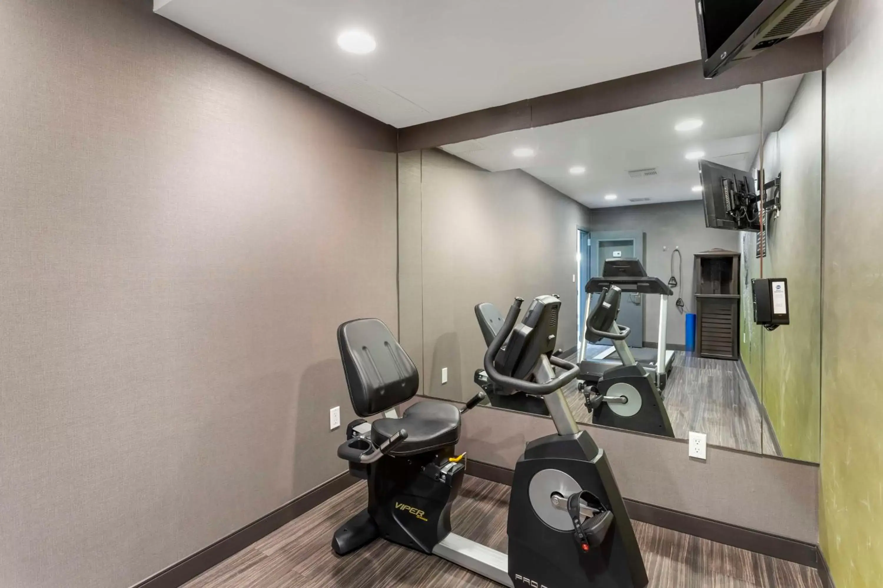 Fitness centre/facilities, Fitness Center/Facilities in Best Western Brooklyn-Coney Island Inn