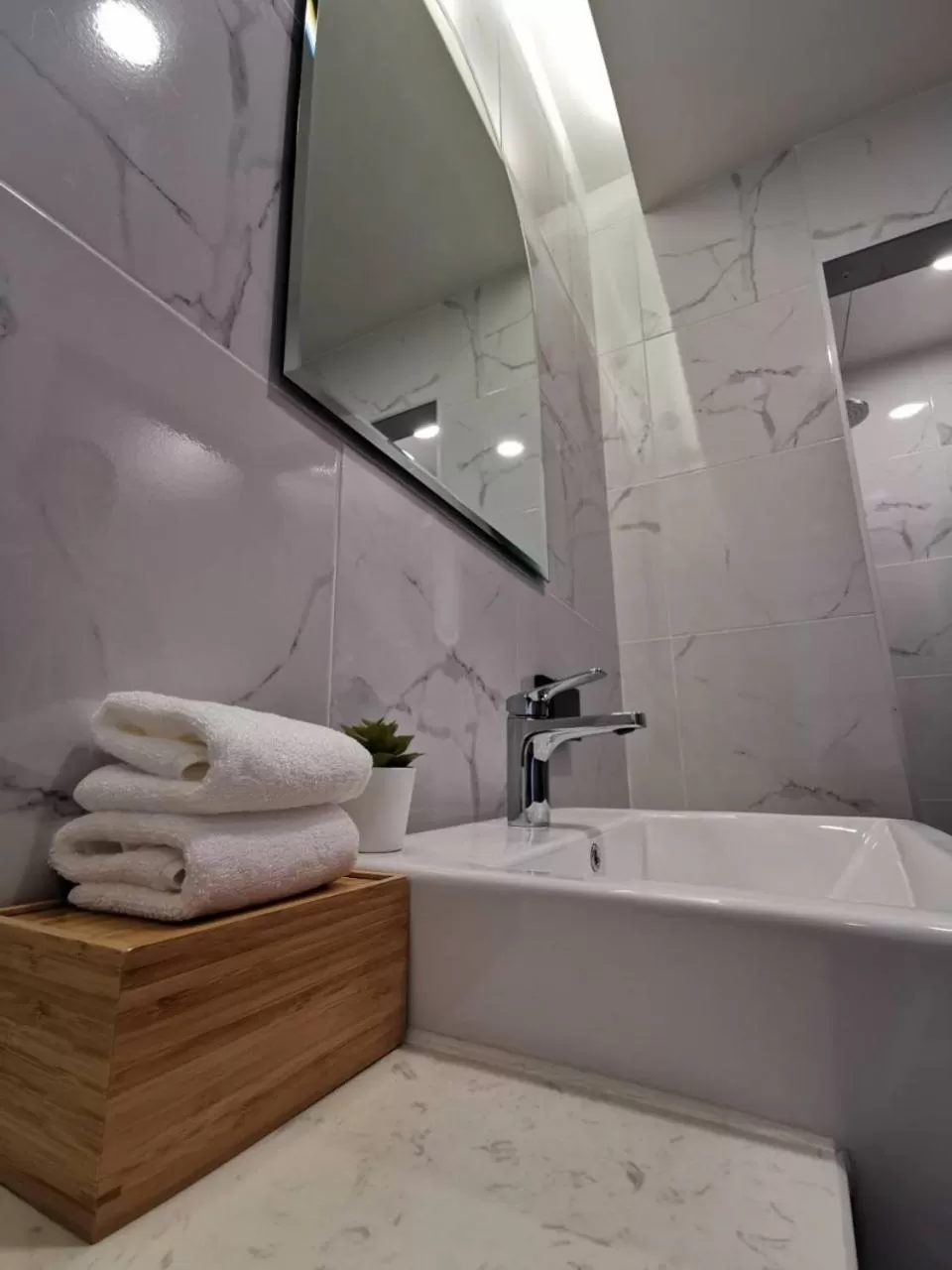 Bathroom in Nappiness Hotel