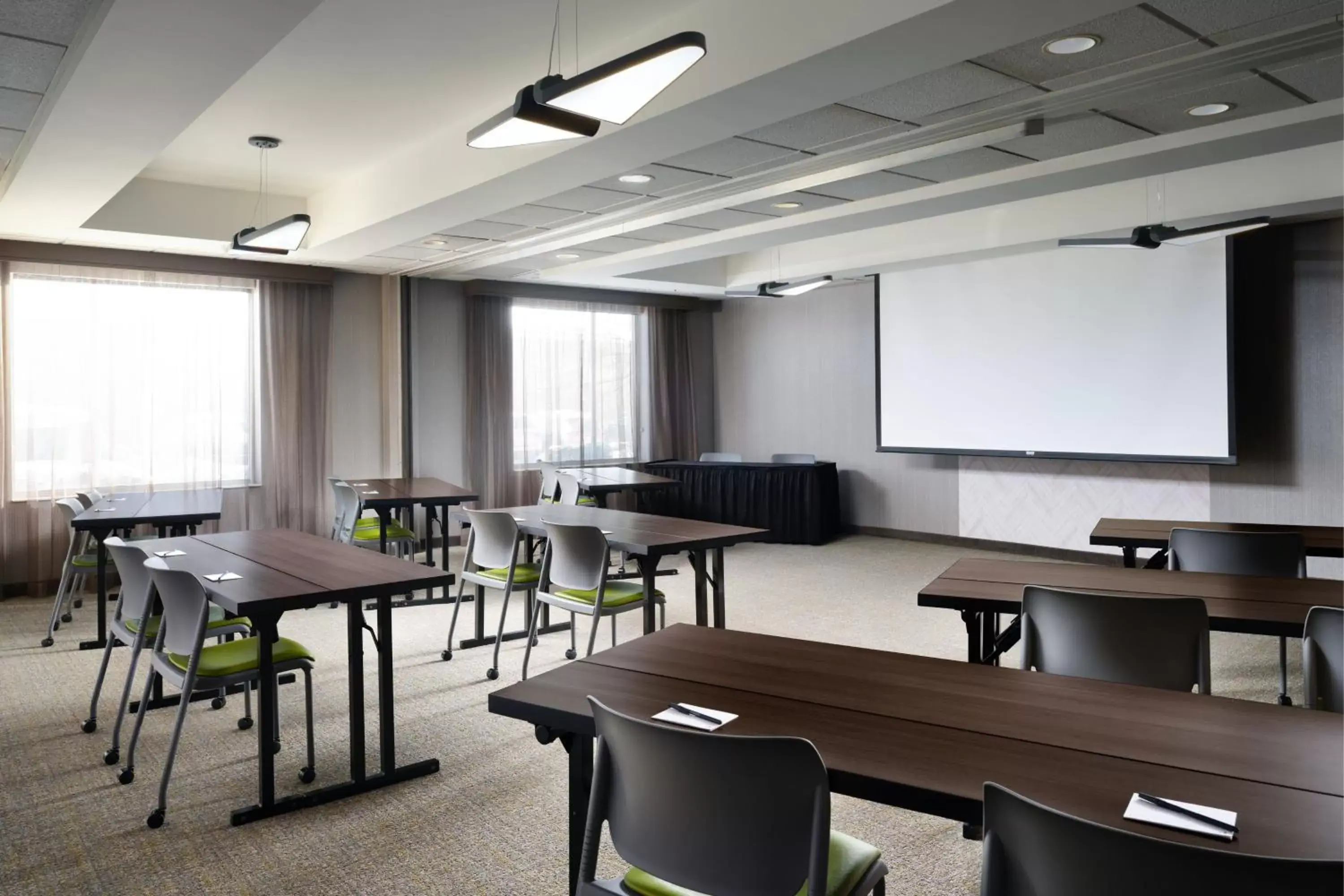 Meeting/conference room in Spring Hill Suites Minneapolis-St. Paul Airport/Mall Of America