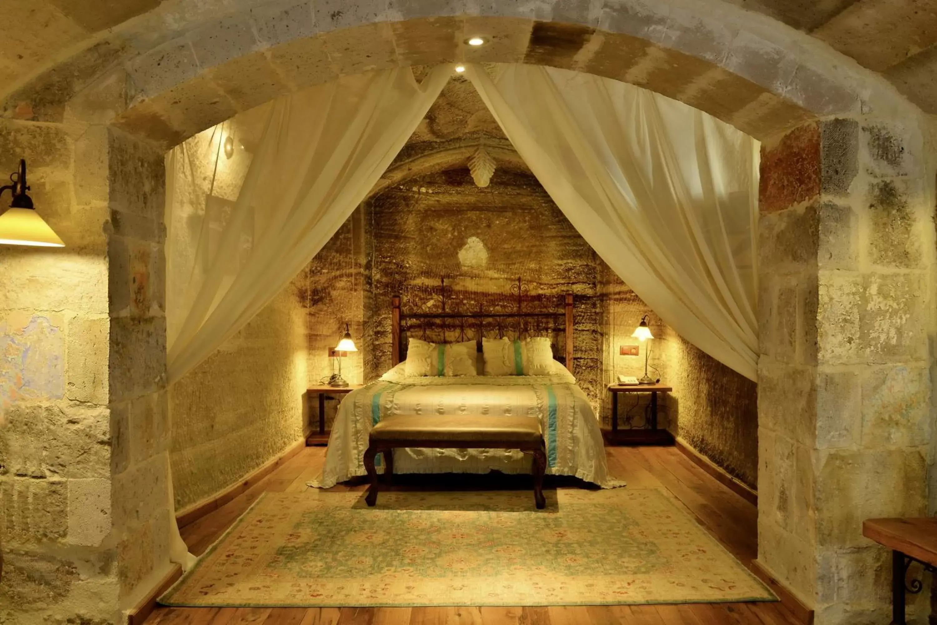 Photo of the whole room, Bed in Terra Cave Hotel
