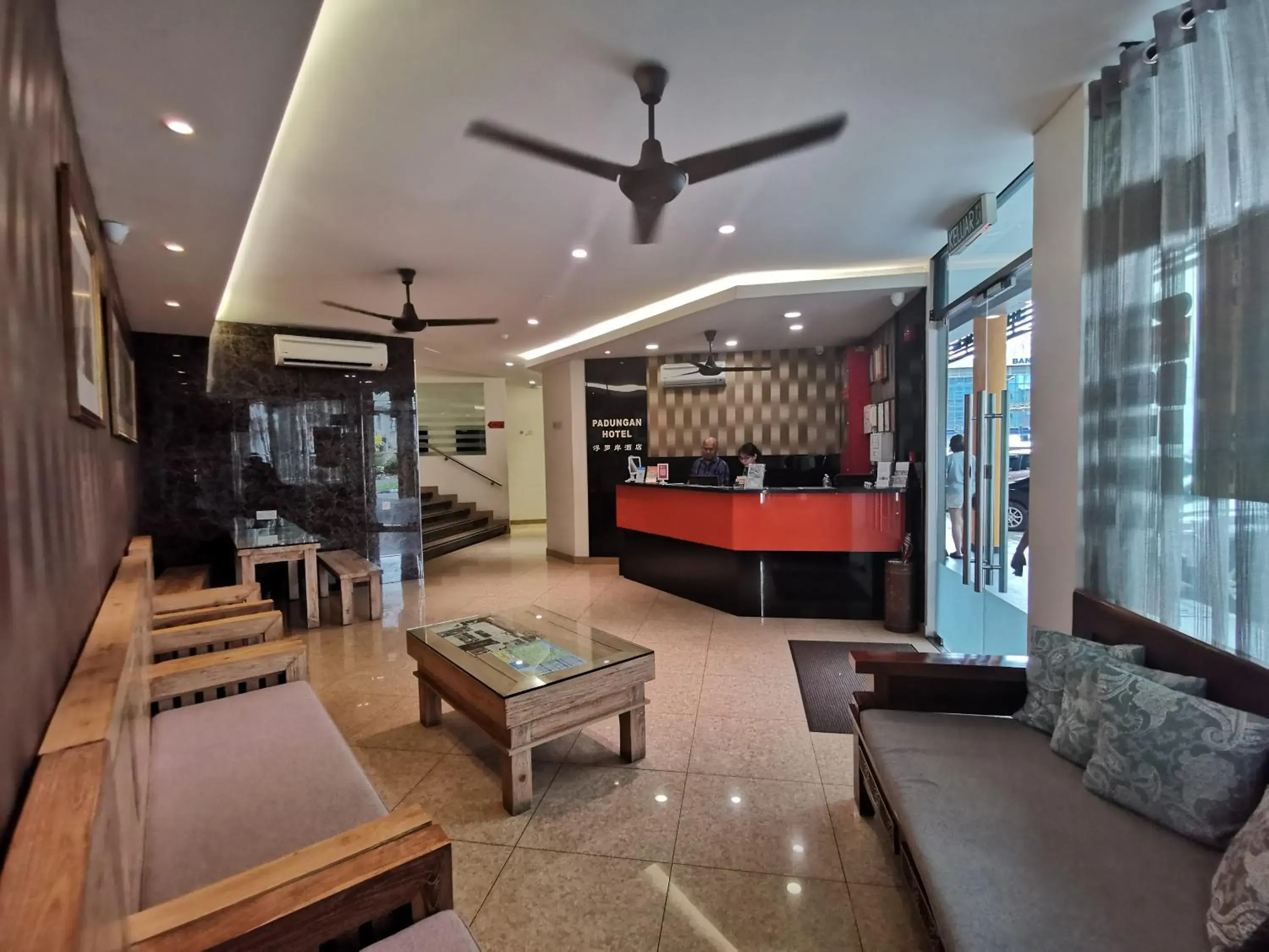 Lobby or reception, Lobby/Reception in Padungan Hotel