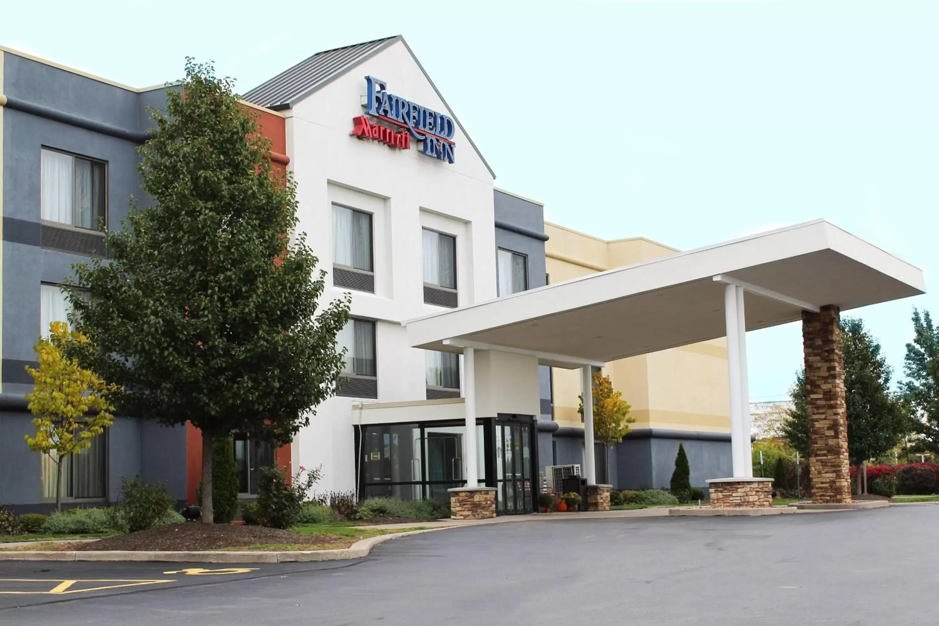 Property Building in Fairfield by Marriott Rochester Henrietta/University Area