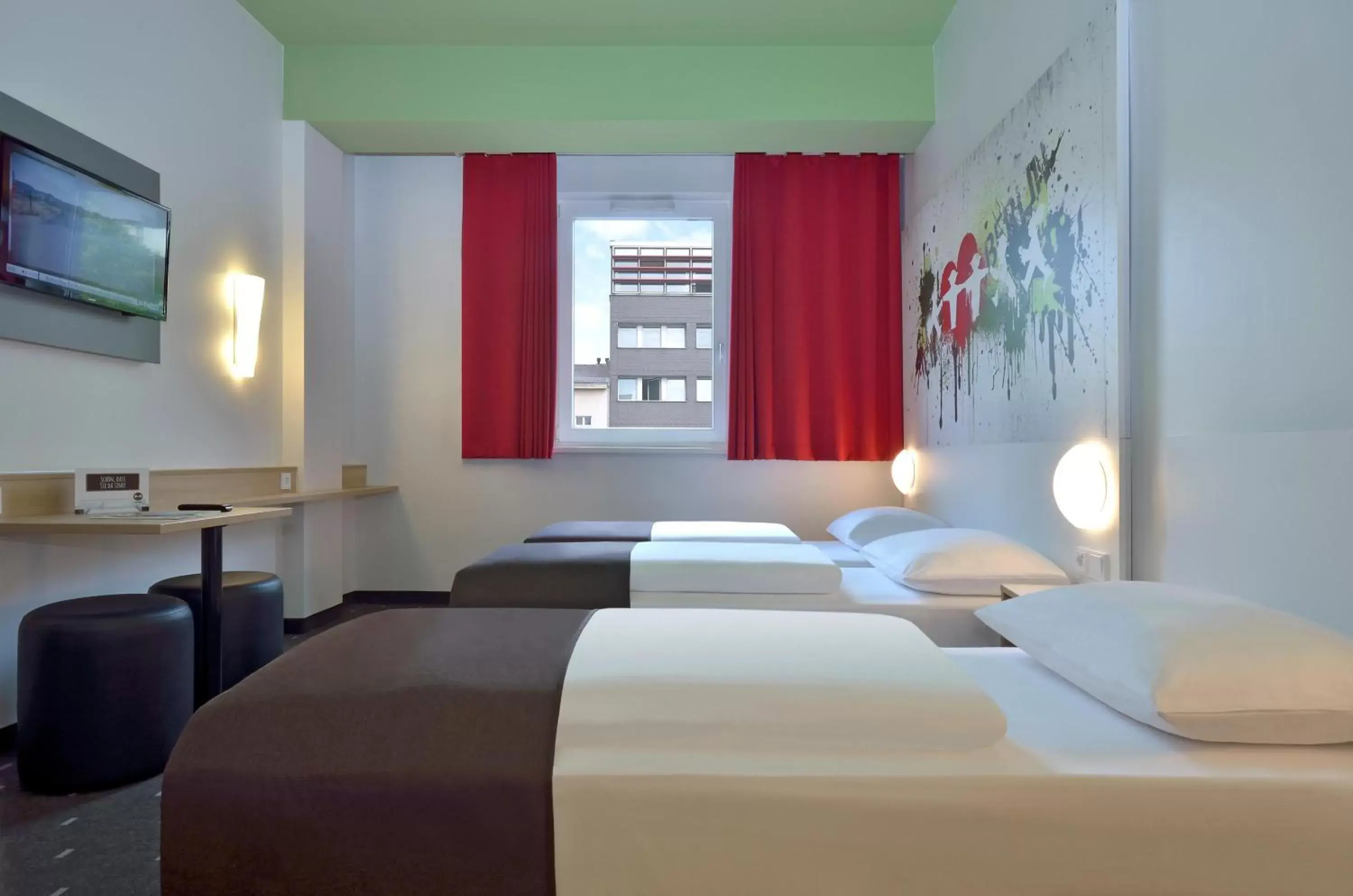 Photo of the whole room, Bed in B&B Hotel Berlin Potsdamer Platz