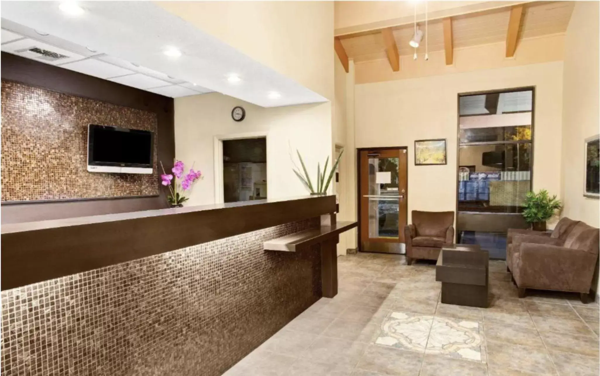 Lobby or reception, Lobby/Reception in Super 8 by Wyndham Kissimmee/Maingate/Orlando Area
