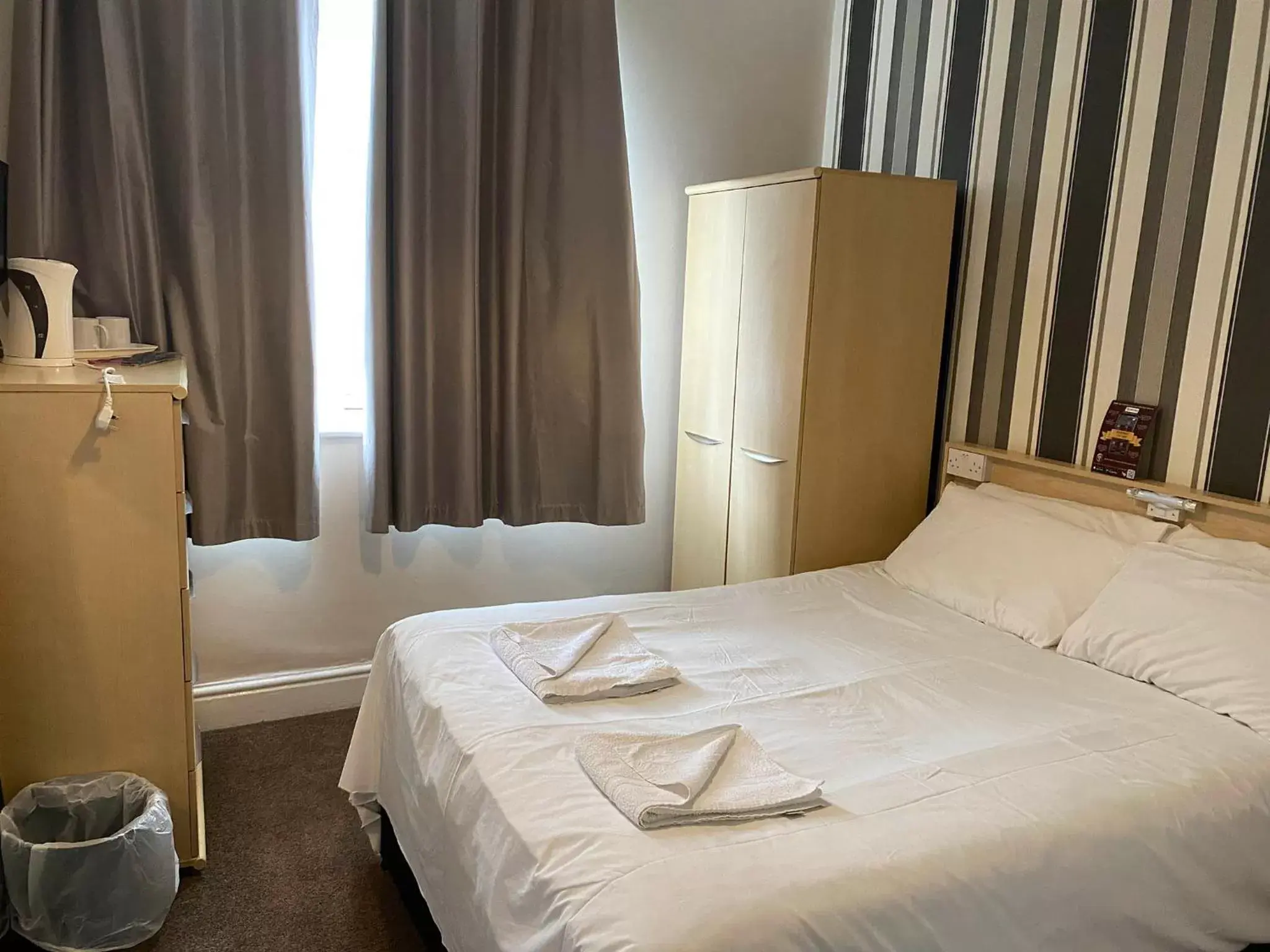 Bed in Arncliffe Lodge Hotel Bed in Arncliffe Lodge Hotel