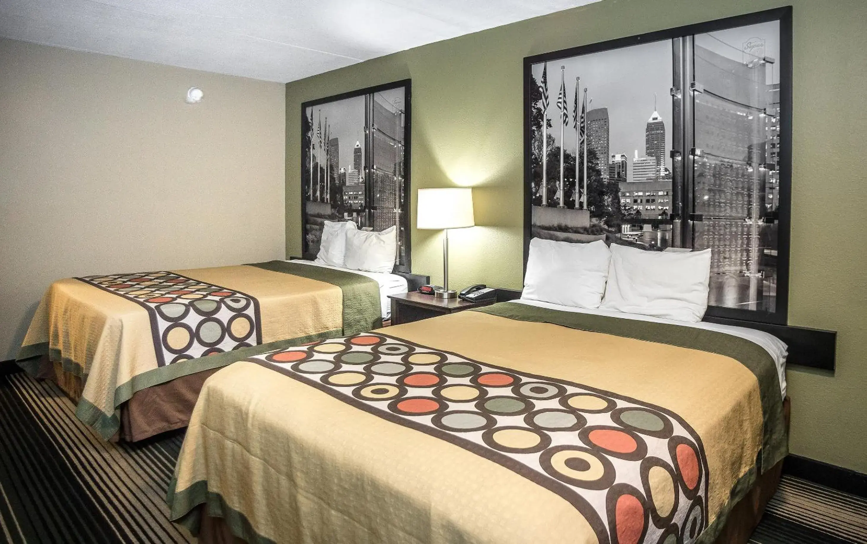 Bedroom, Bed in Super 8 by Wyndham Indianapolis South