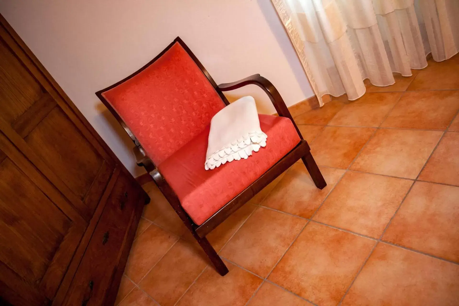 Bedroom, Seating Area in Hotel Garni Le Corti