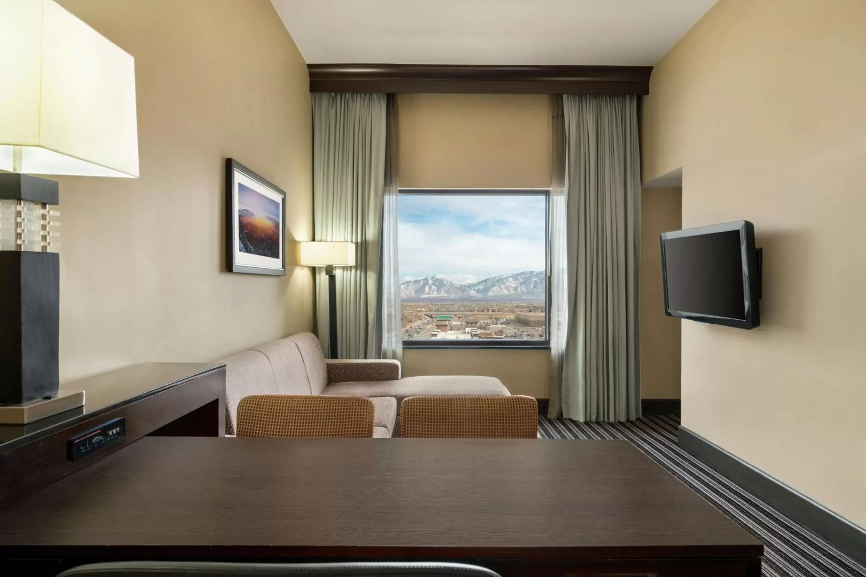 Bedroom in Embassy Suites by Hilton Salt Lake West Valley City