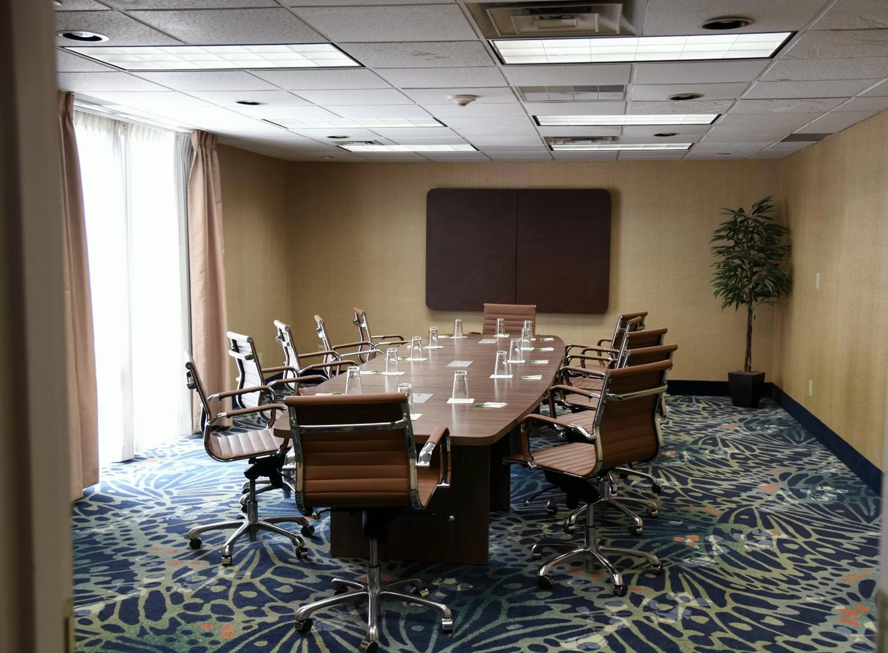 Meeting/conference room in Holiday Inn Akron-West by IHG