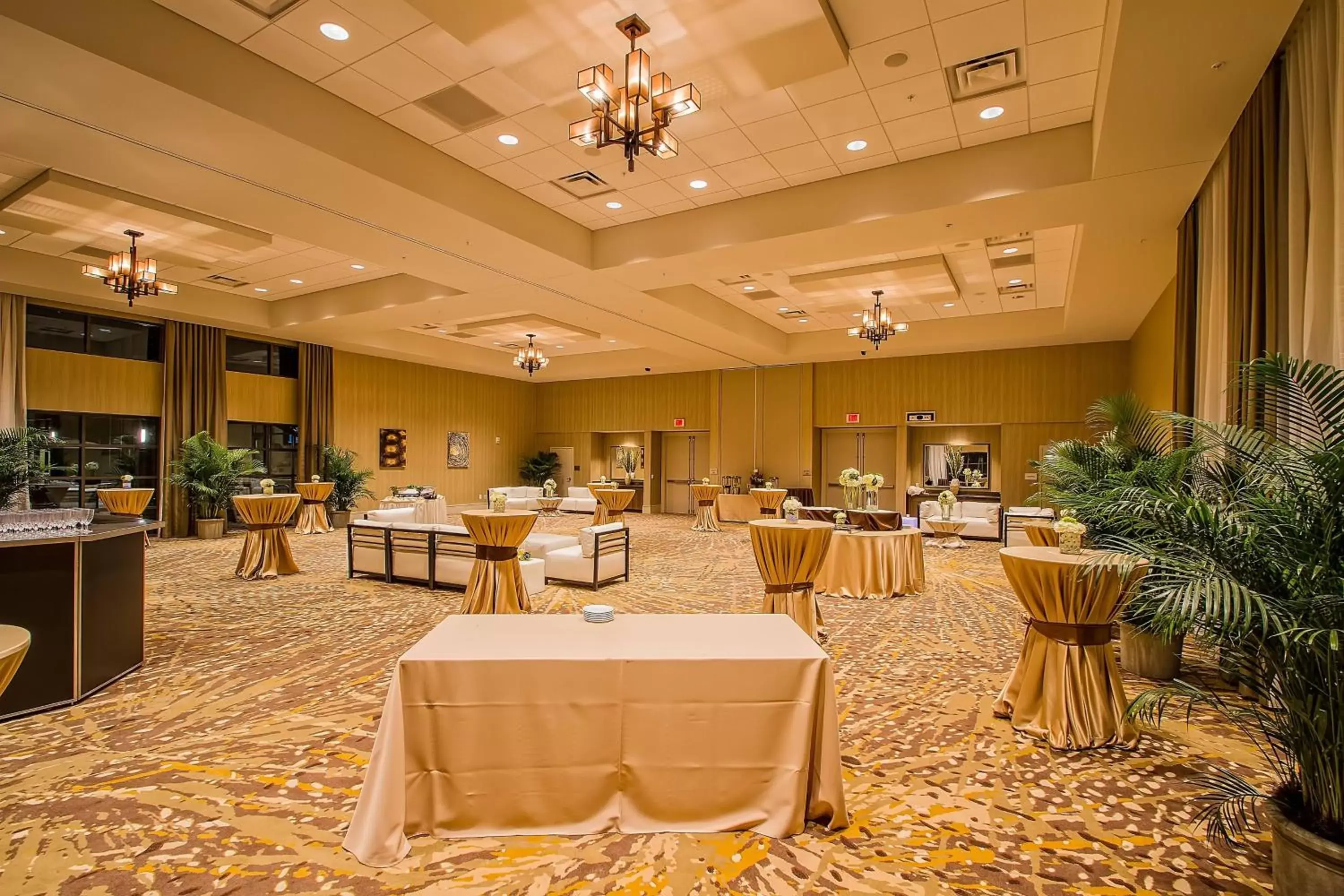 Meeting/conference room, Restaurant/Places to Eat in Courtyard by Marriott Pigeon Forge