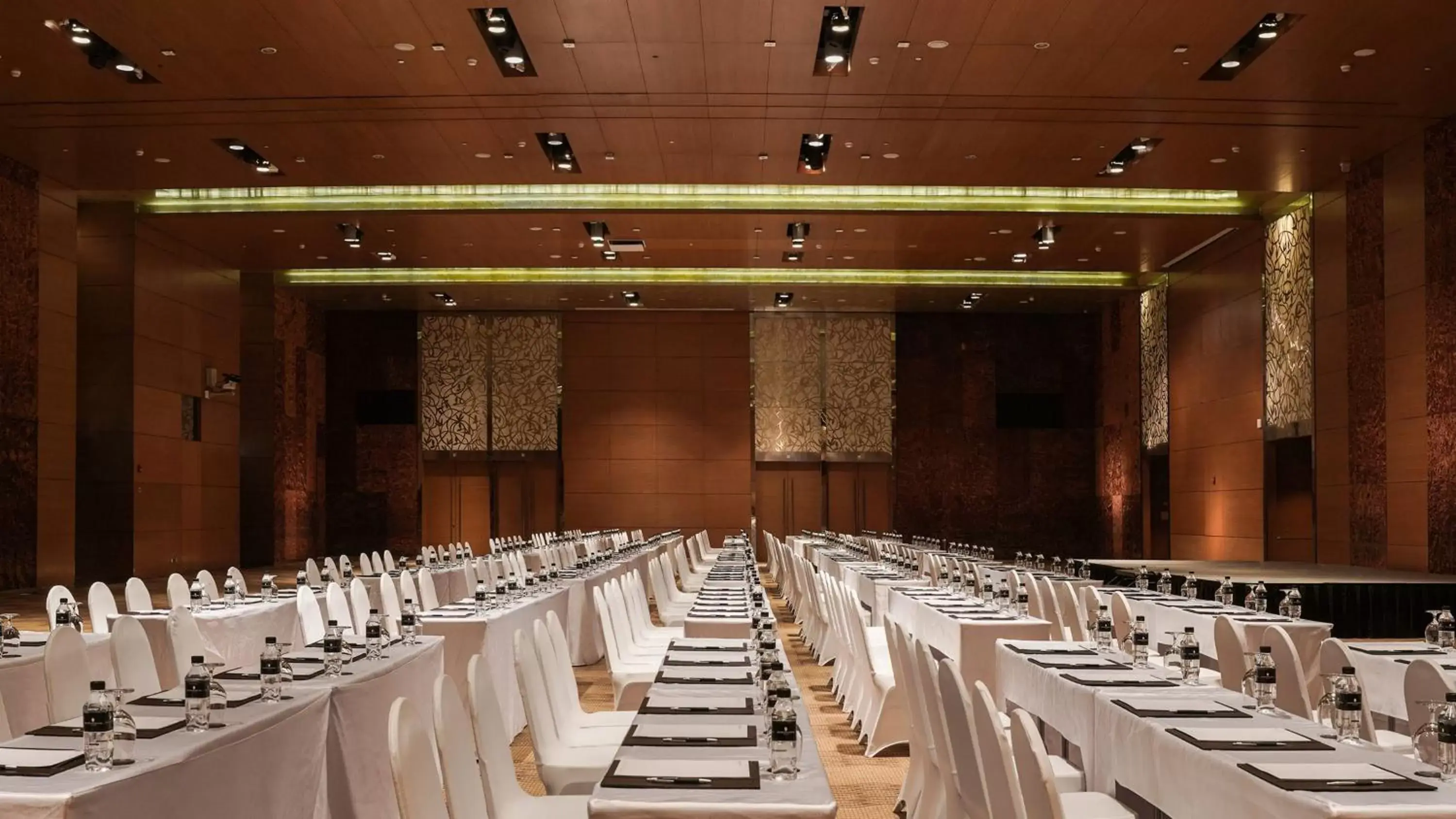 Meeting/conference room, Banquet Facilities in InterContinental Saigon, an IHG Hotel