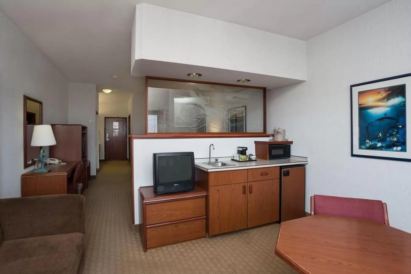 TV and multimedia in Shilo Inn Suites Ocean Shores