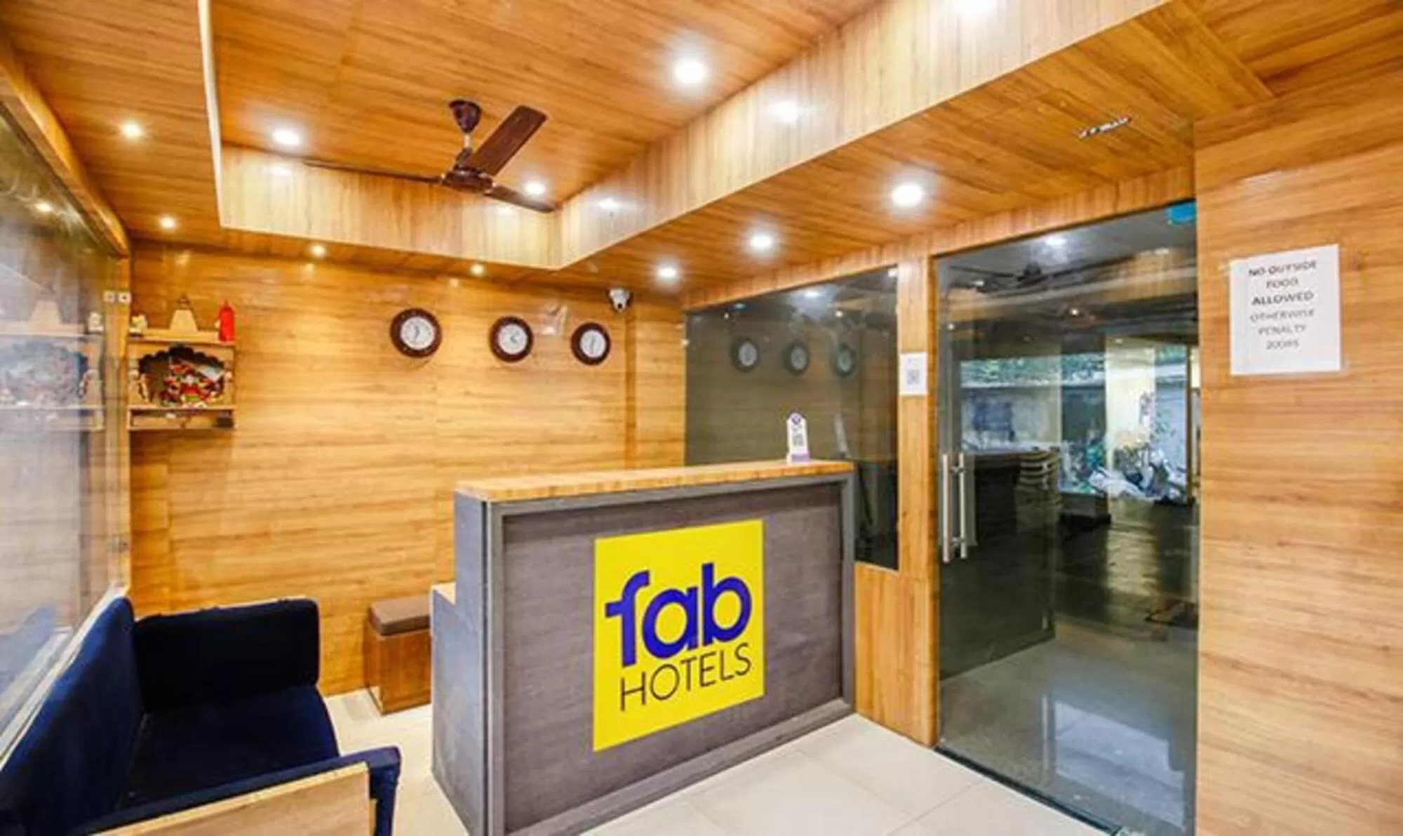 Lobby or reception in FabExpress Sunshine Regency