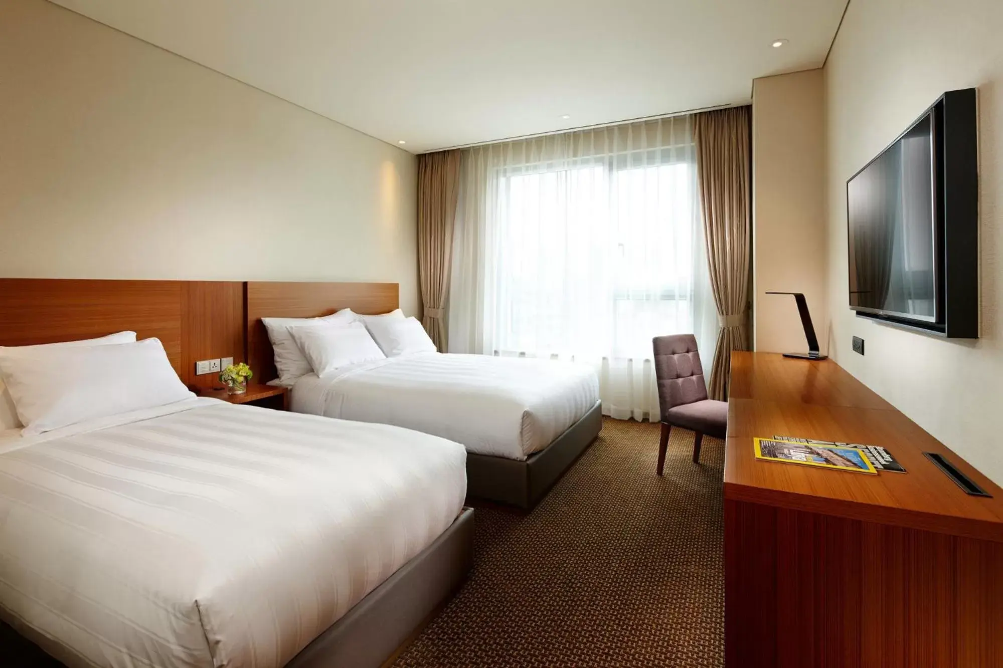 Bed in LOTTE City Hotel Ulsan