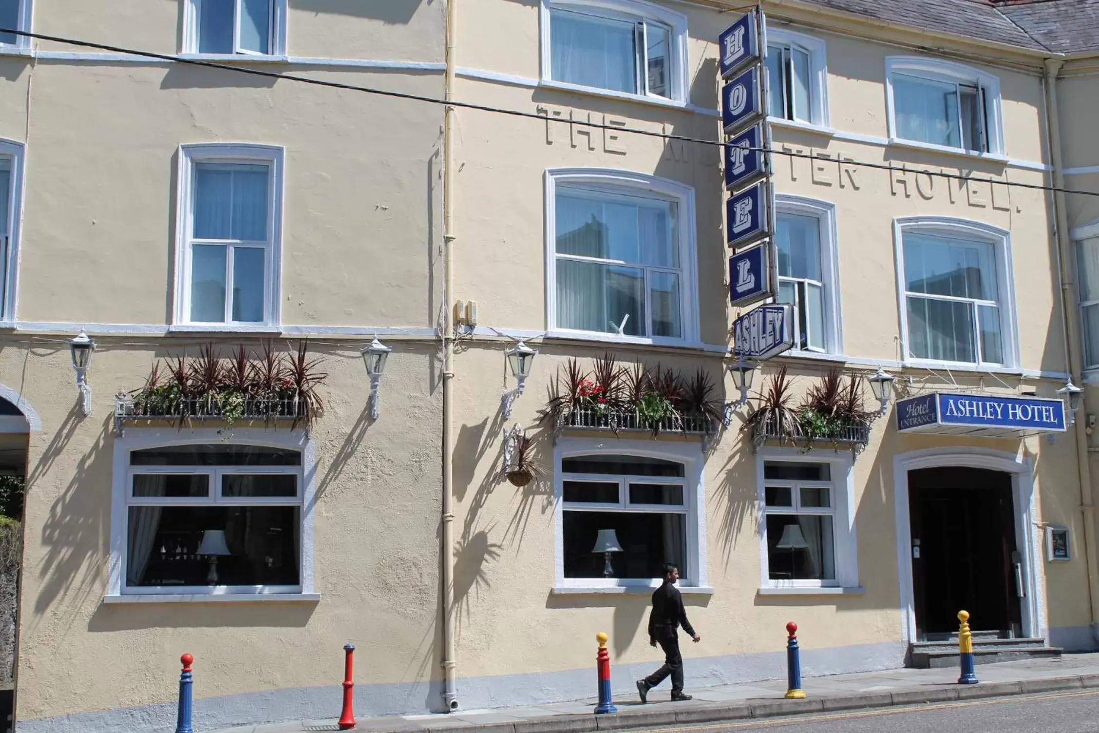 Facade/Entrance in Ashley Hotel