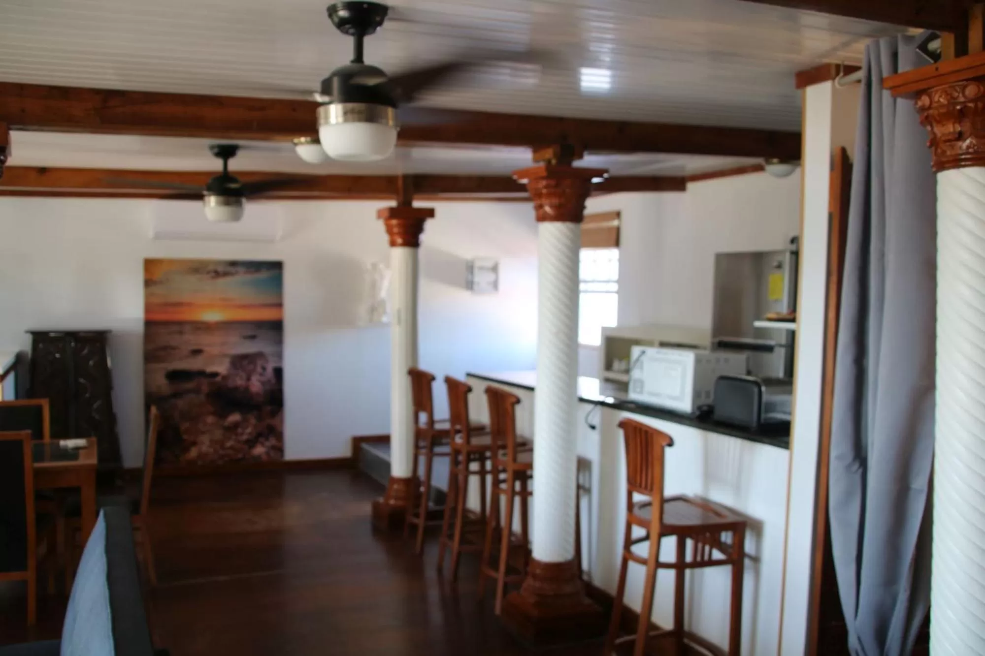 Kitchen or kitchenette in Coral Reef Beach