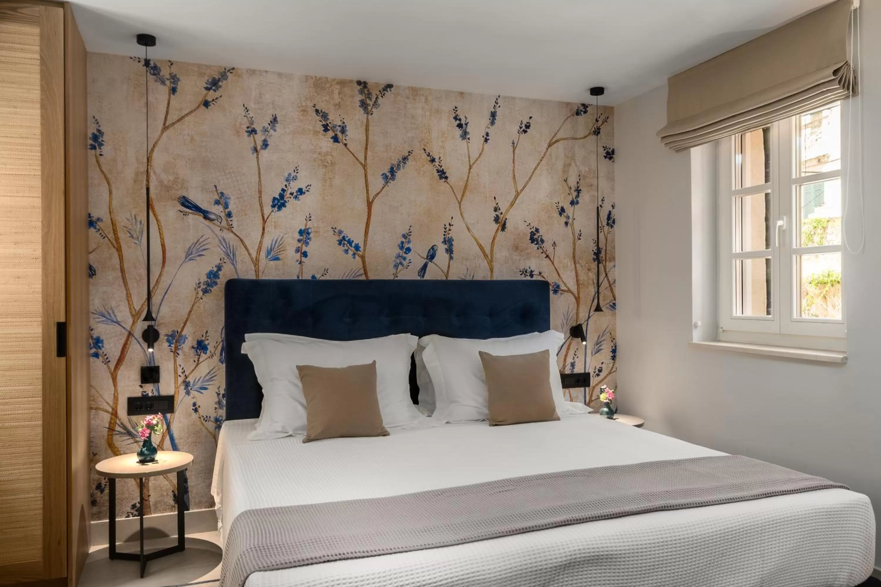 Bed in New York Luxury Suites