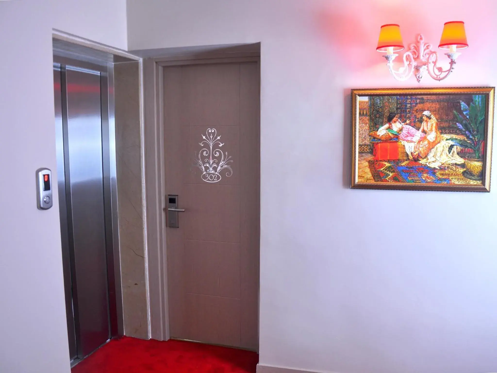 Decorative detail in Divani Ali Hotel