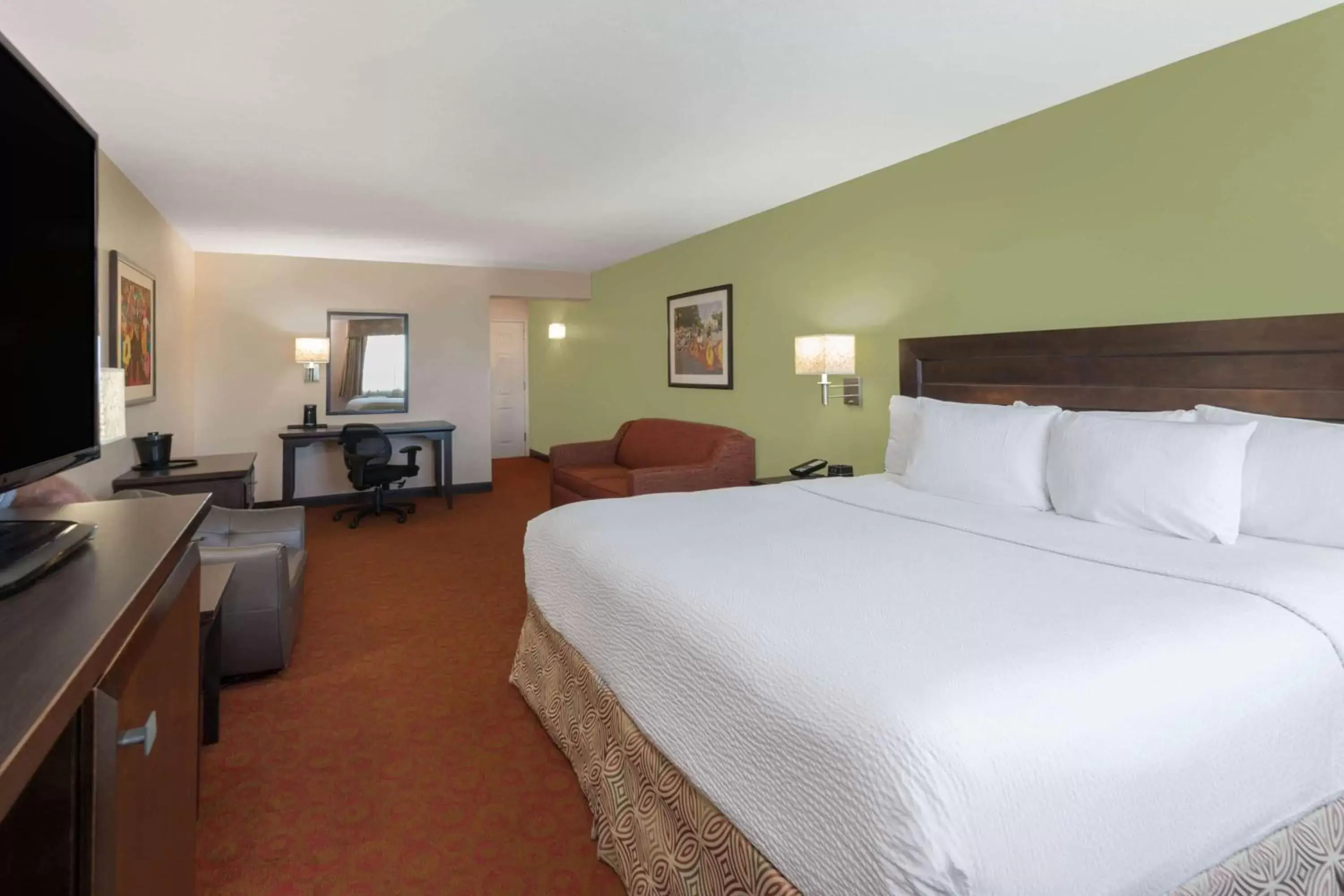 Two Room Suite in La Quinta by Wyndham San Antonio Medical Ctr. NW