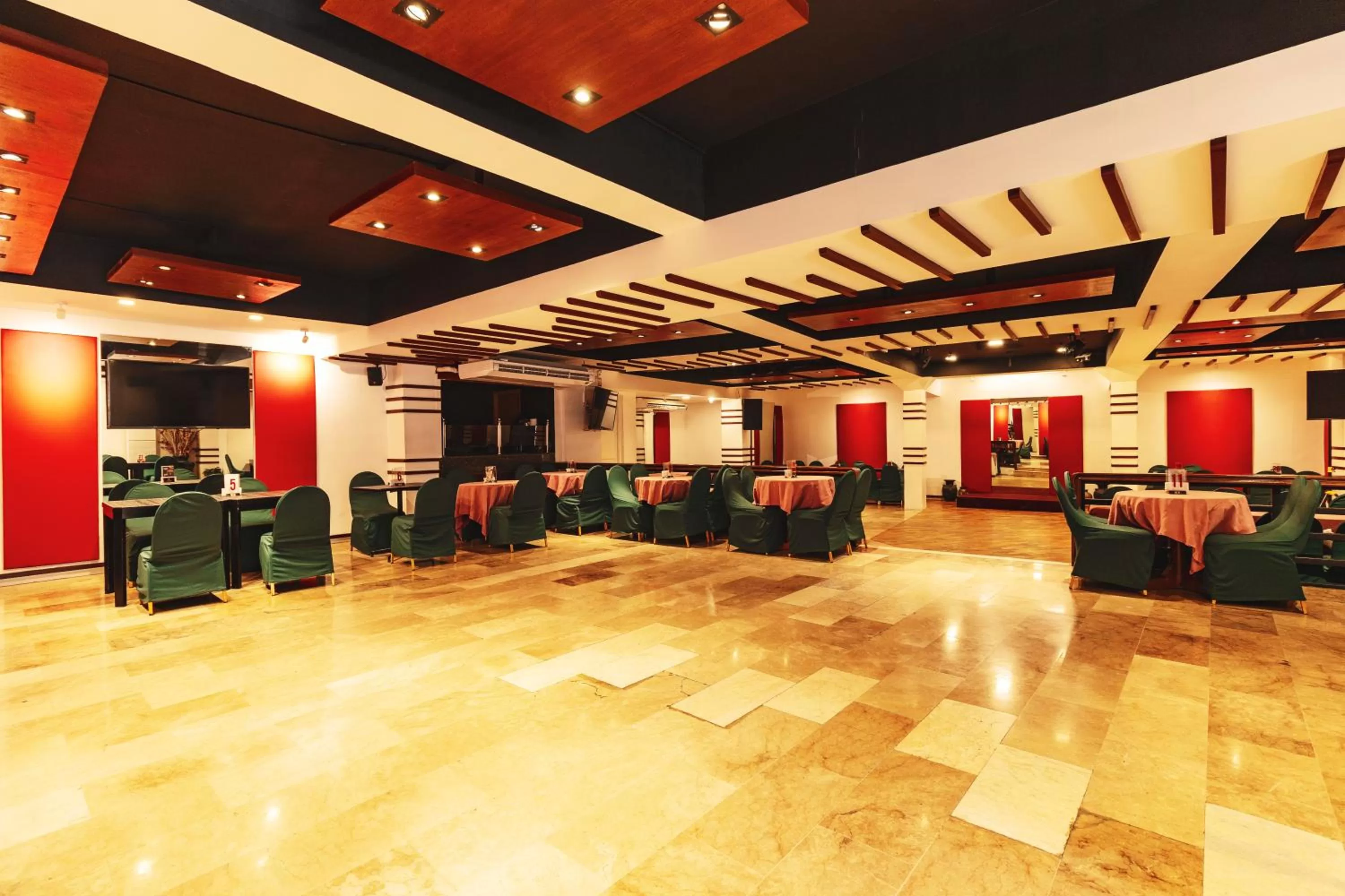 Seating area in Town and Country Hotel V Mapa