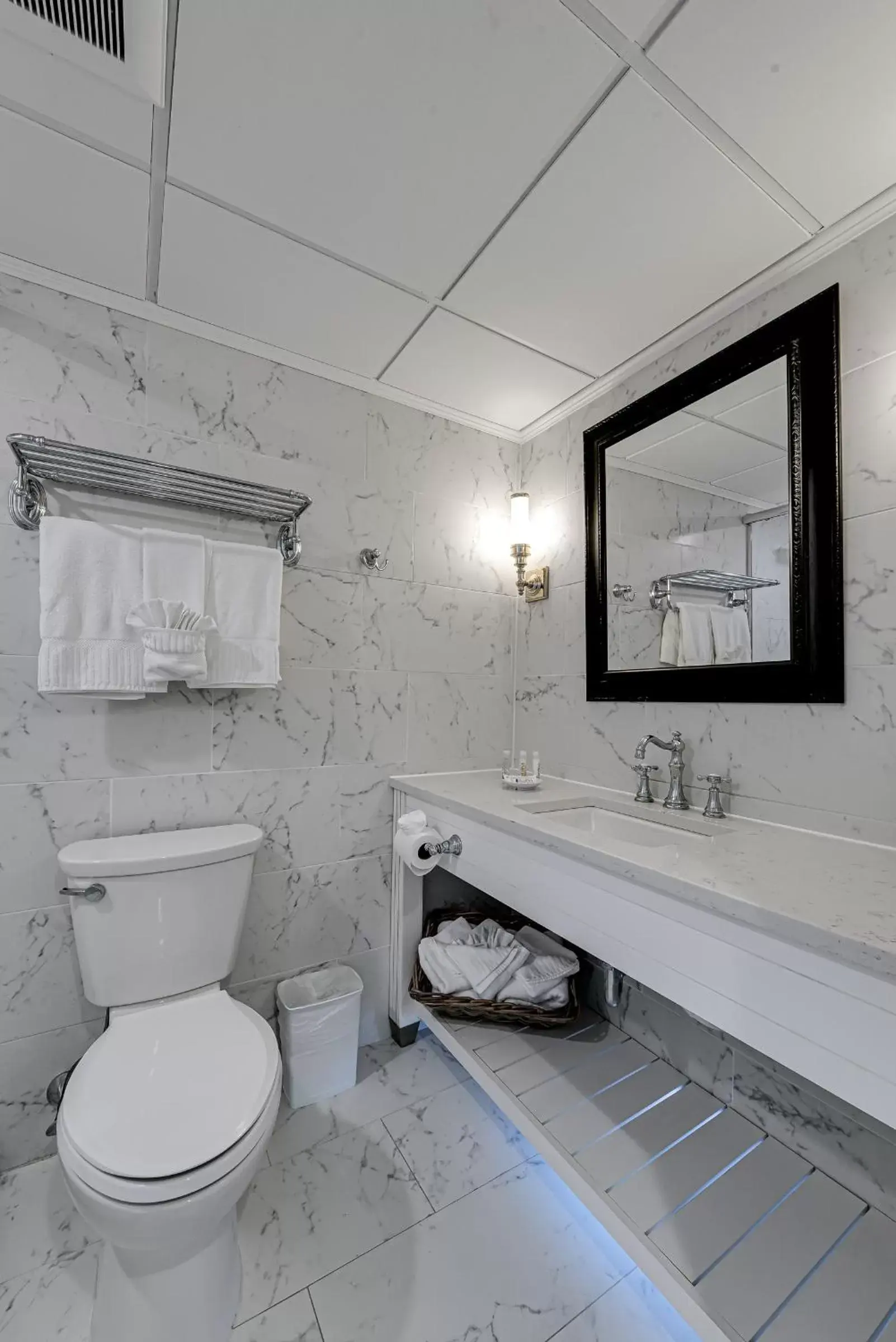 Bathroom in ICONA Avalon Bathroom in ICONA Avalon