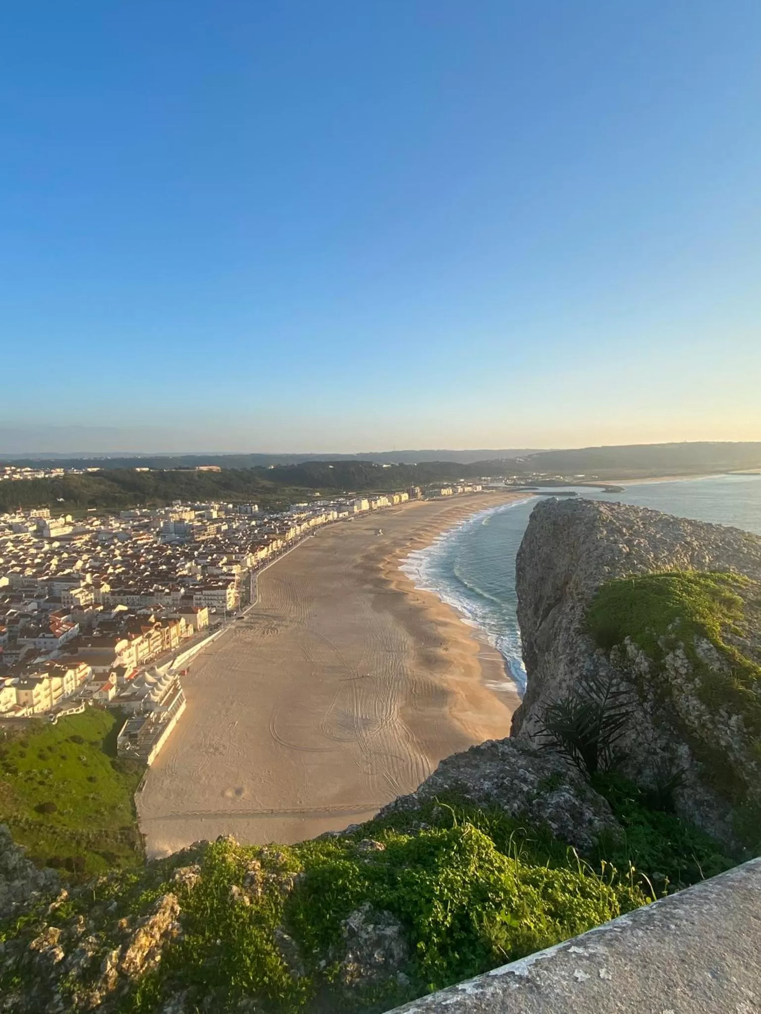 Nearby landmark, Beach in Spray B&B Sitio in Nazare Mini bar, European style