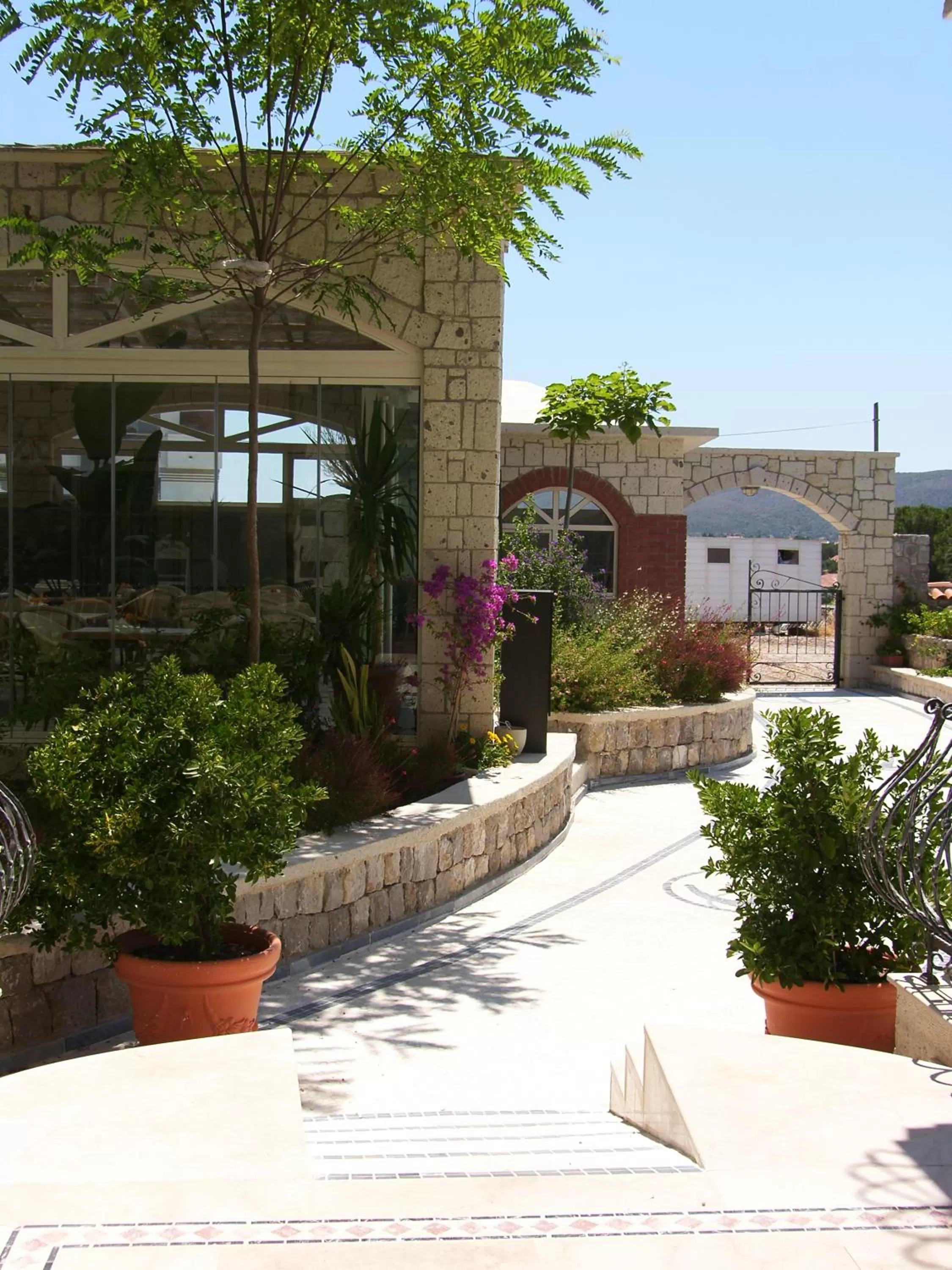 Day, Property Building in Dolina Hotel