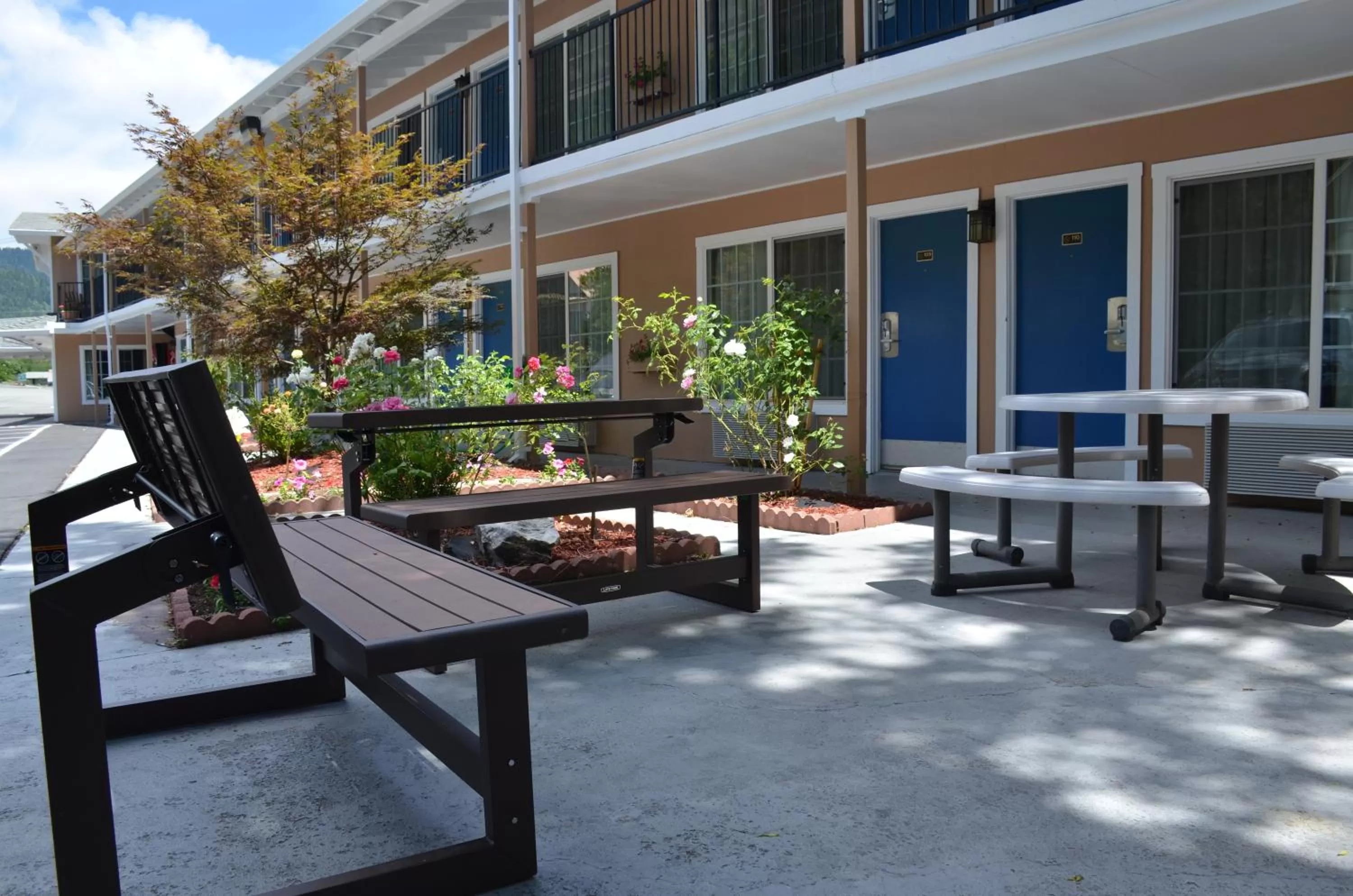 Facade/entrance in The Angler Lodge