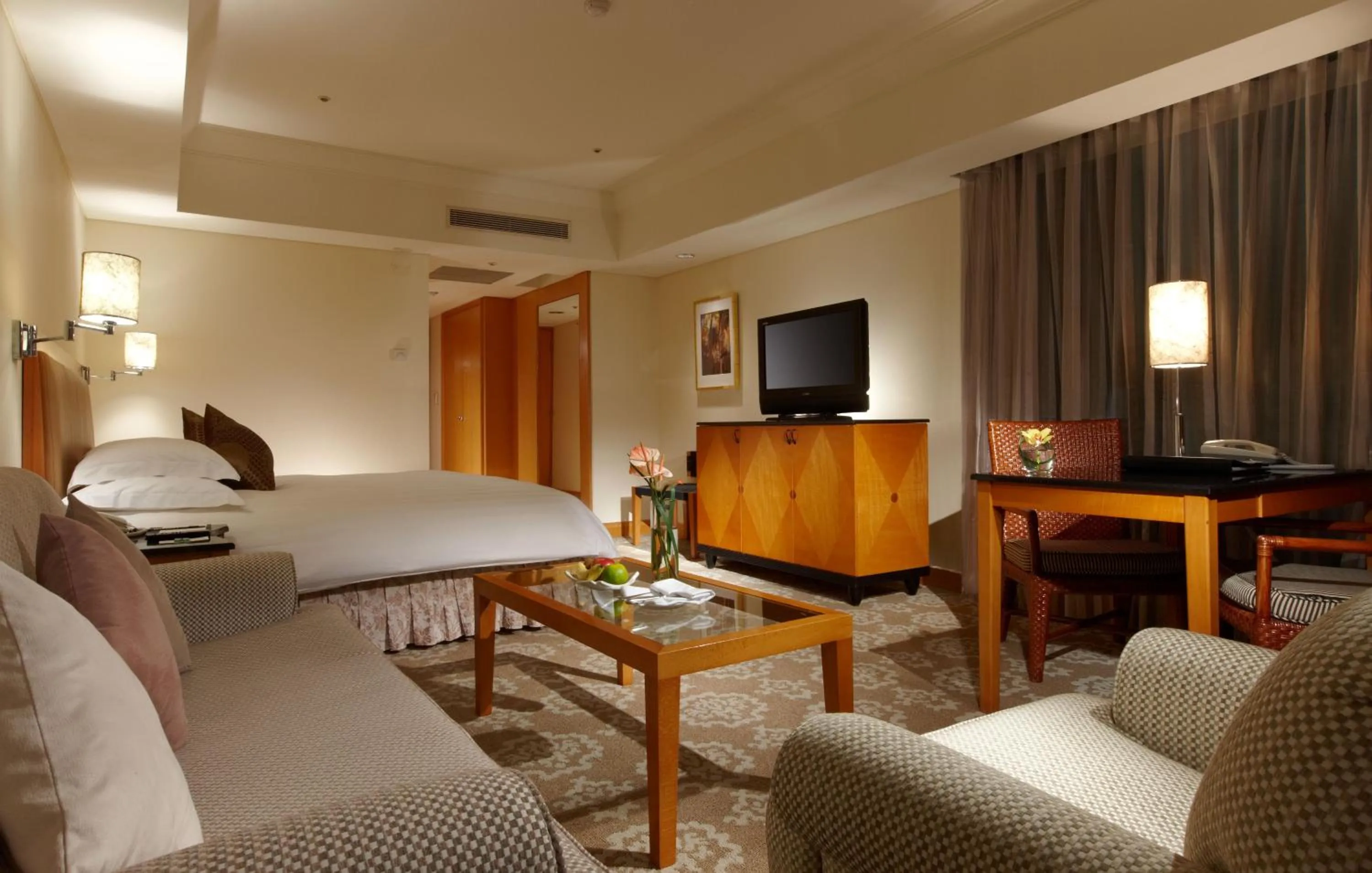 Photo of the whole room, Bed in The Splendor Hotel Taichung