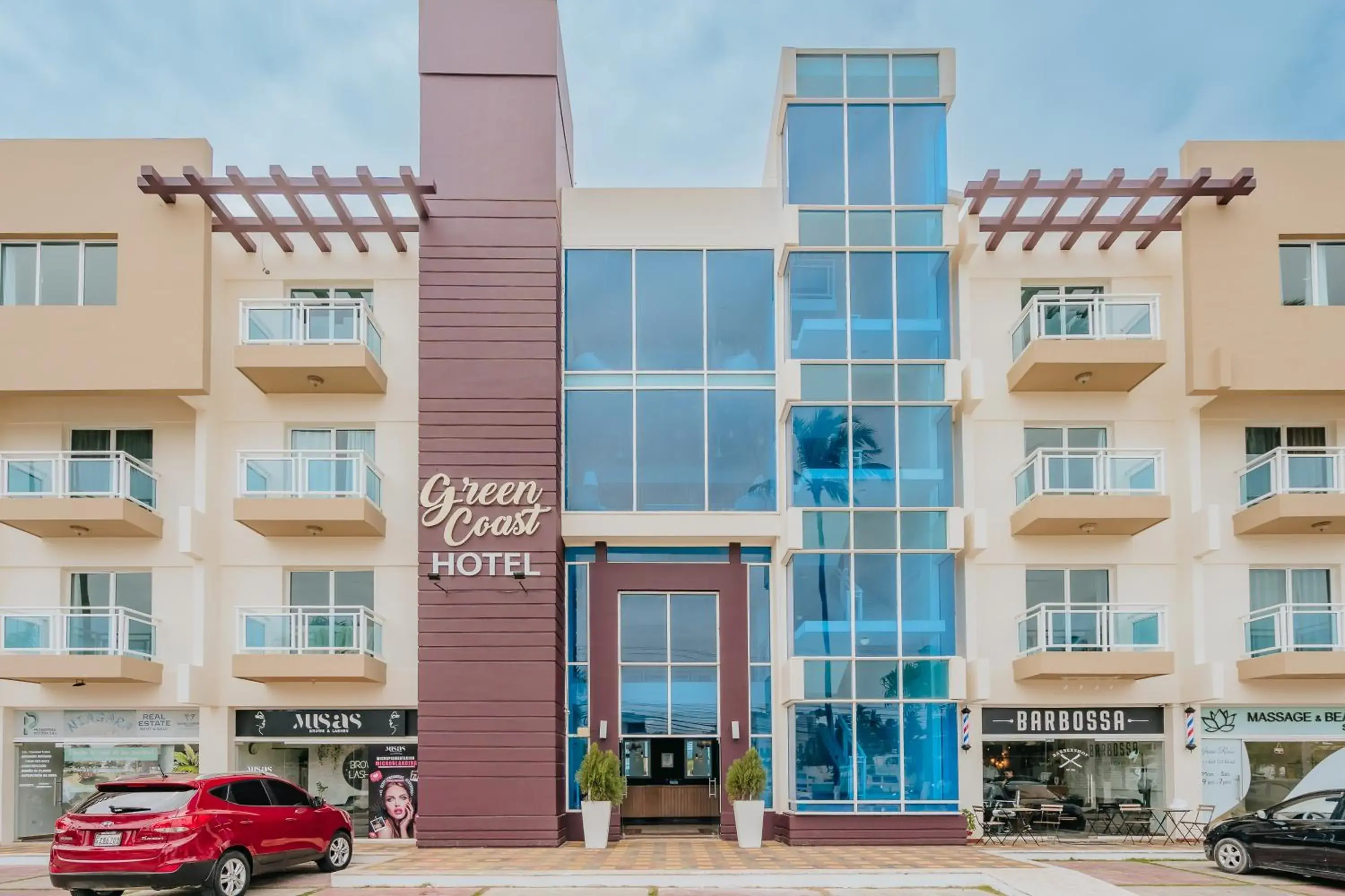 Property building in Green Coast Hotel Property building in Green Coast Hotel