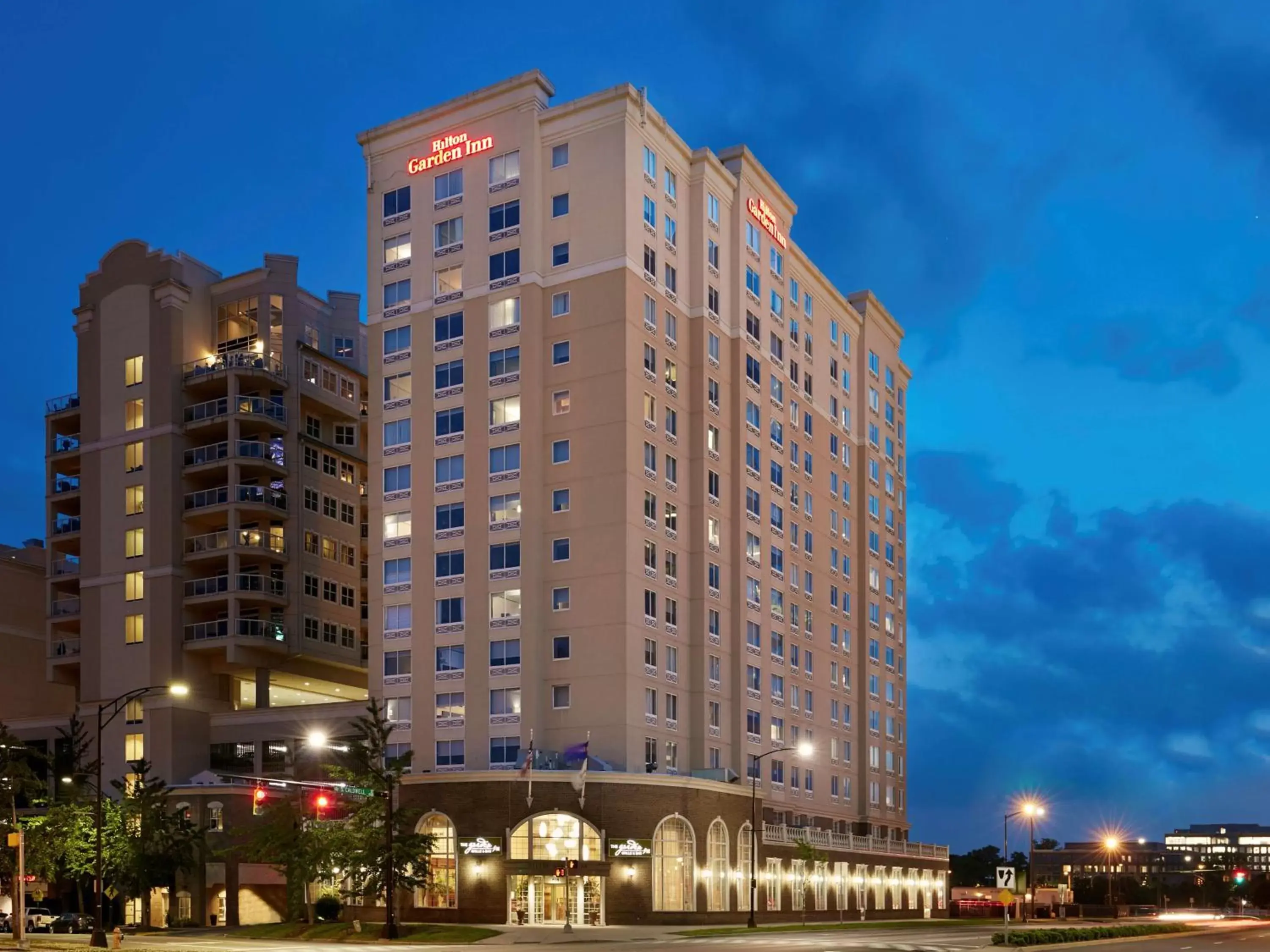 Property Building in Hilton Garden Inn Charlotte Uptown