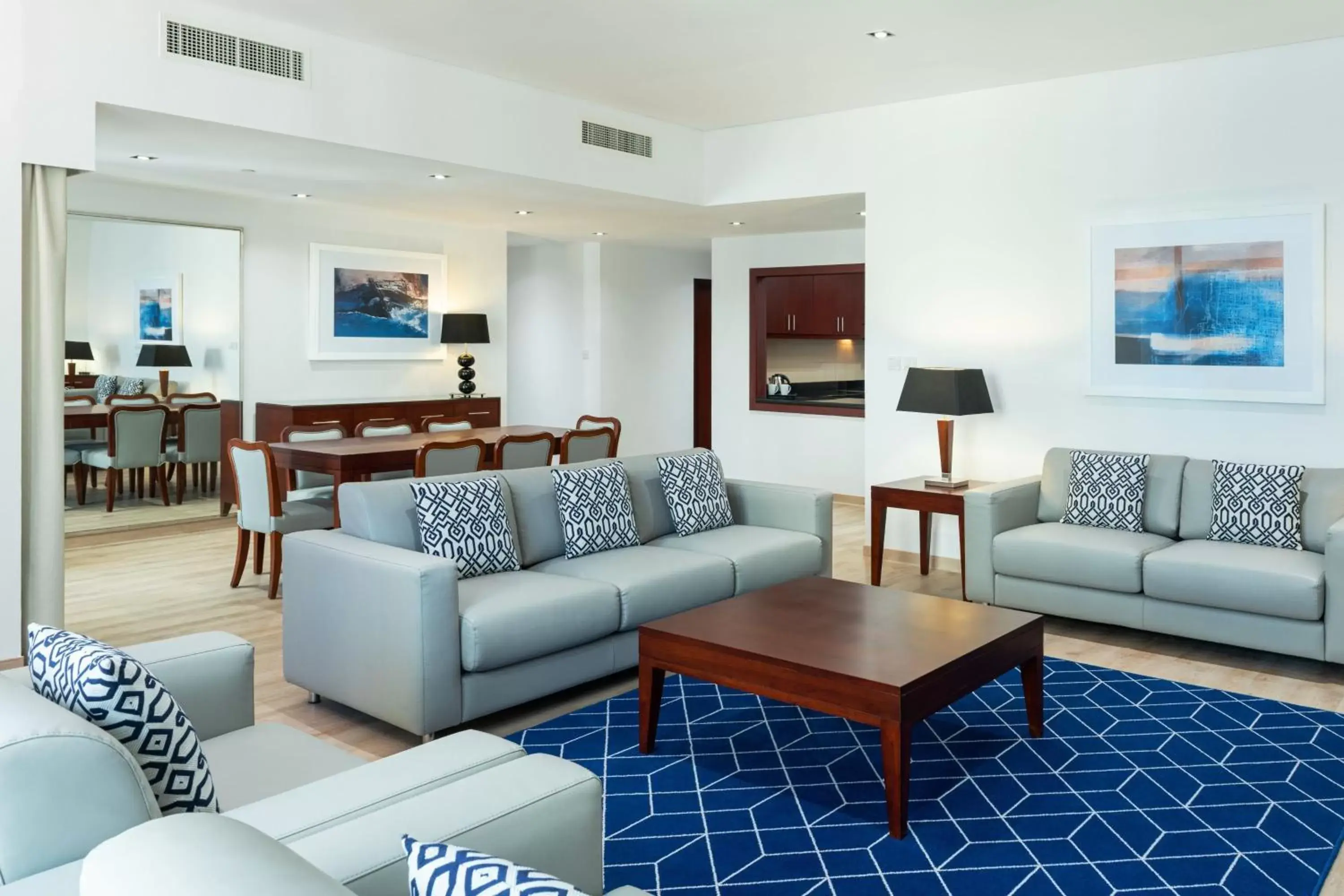 Living room, Seating Area in Delta Hotels by Marriott Jumeirah Beach, Dubai