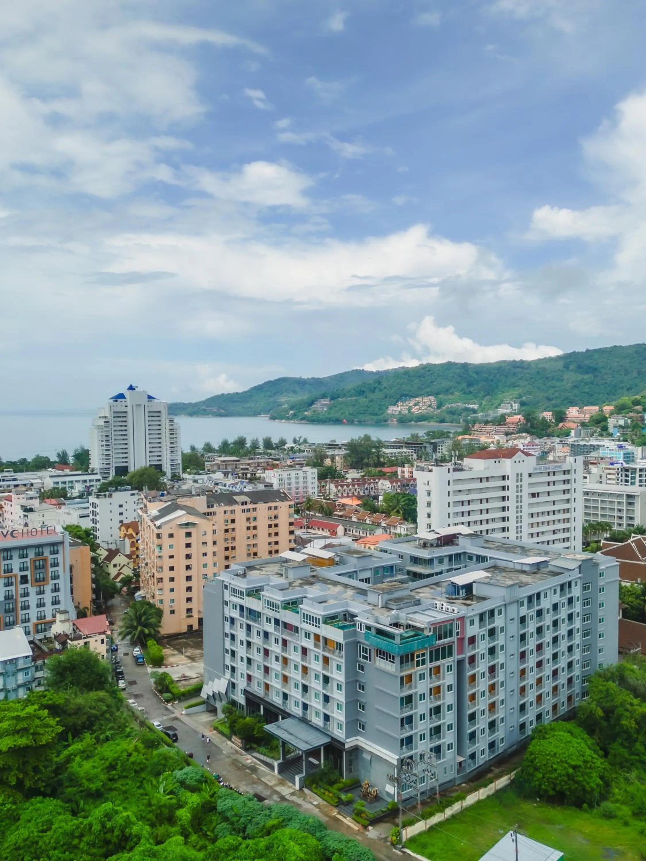 Property building in Elite Suites Patong