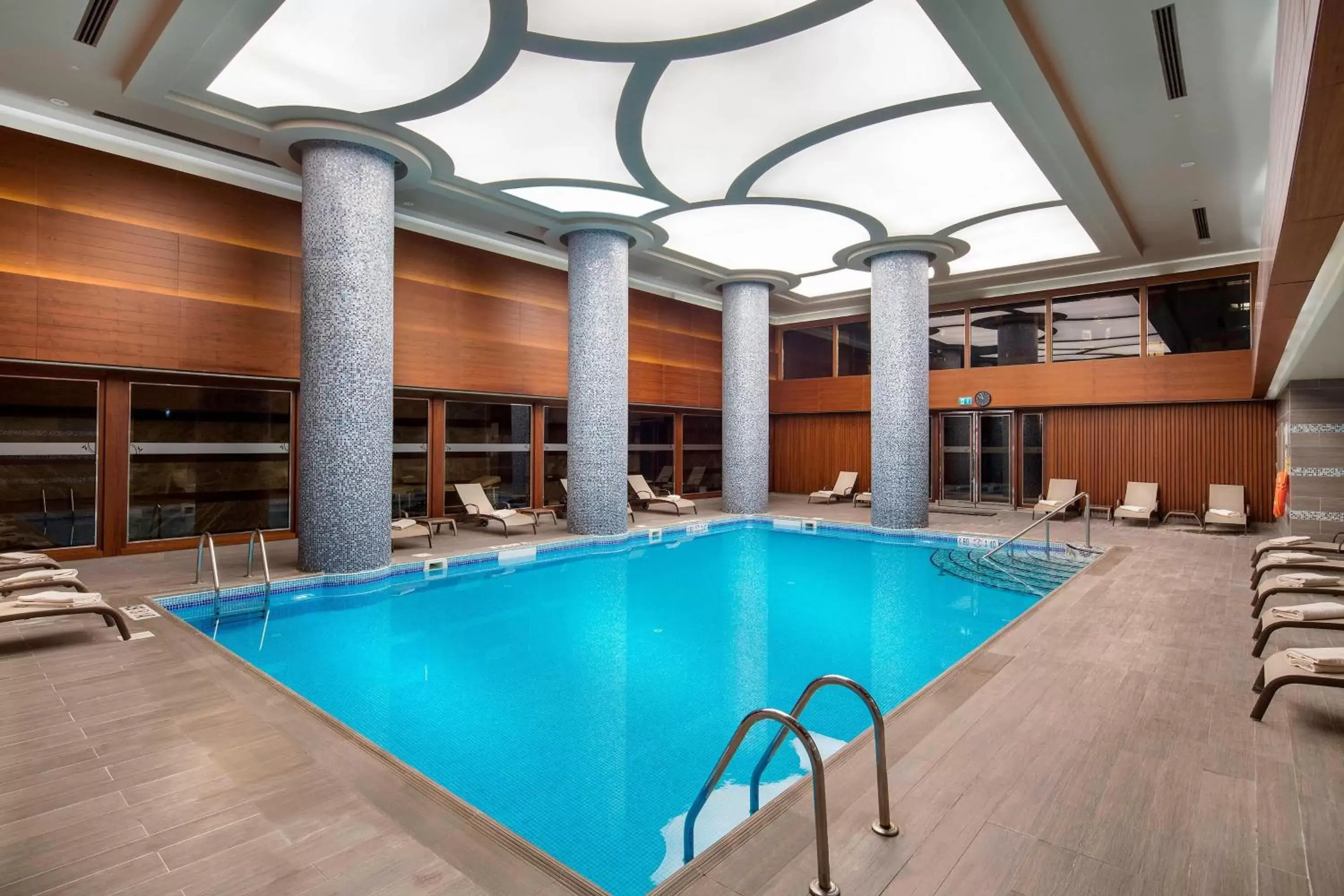 Swimming Pool in Sheraton Bursa Hotel