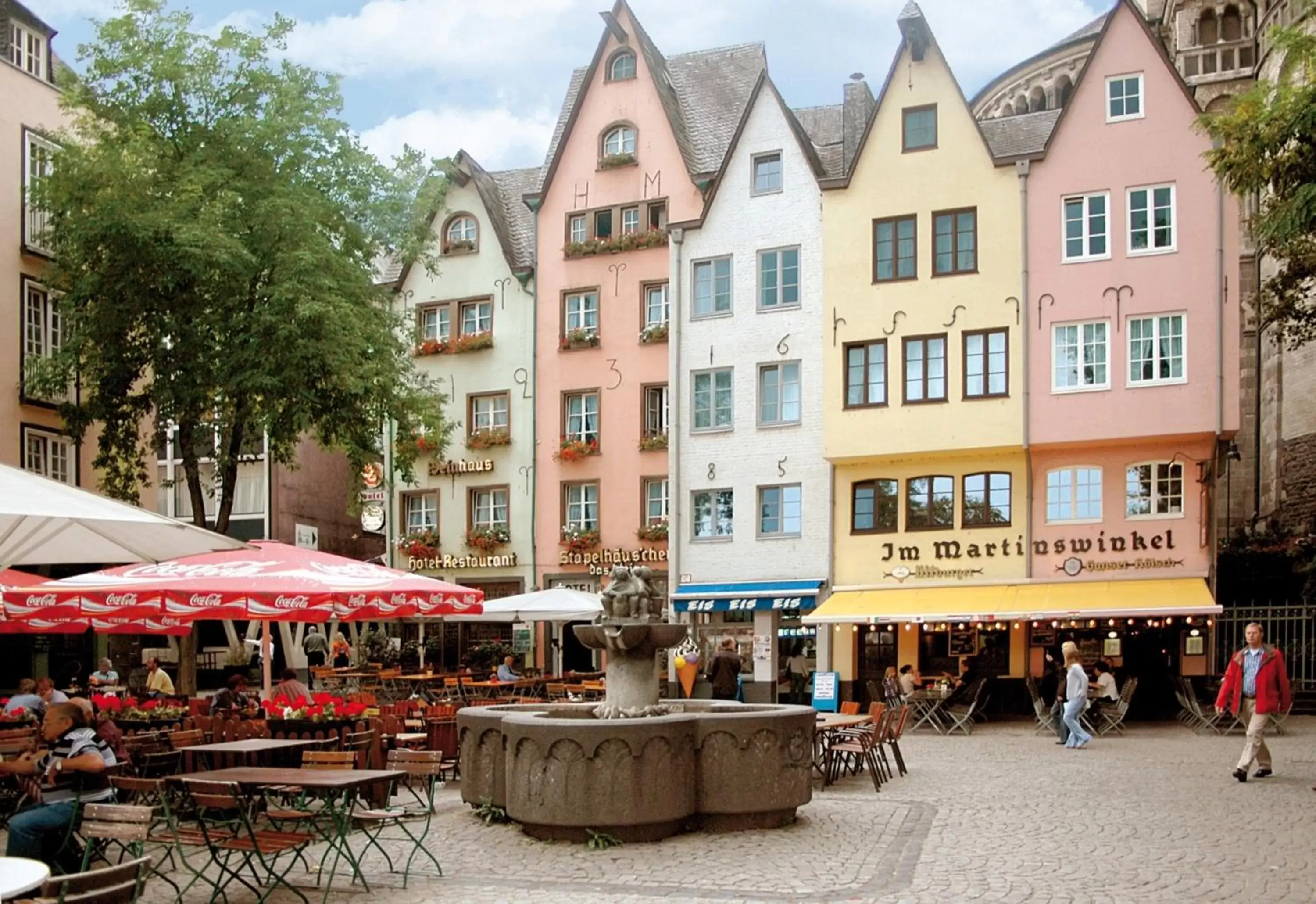 Staff, Property Building in Rhein Hotel St. Martin