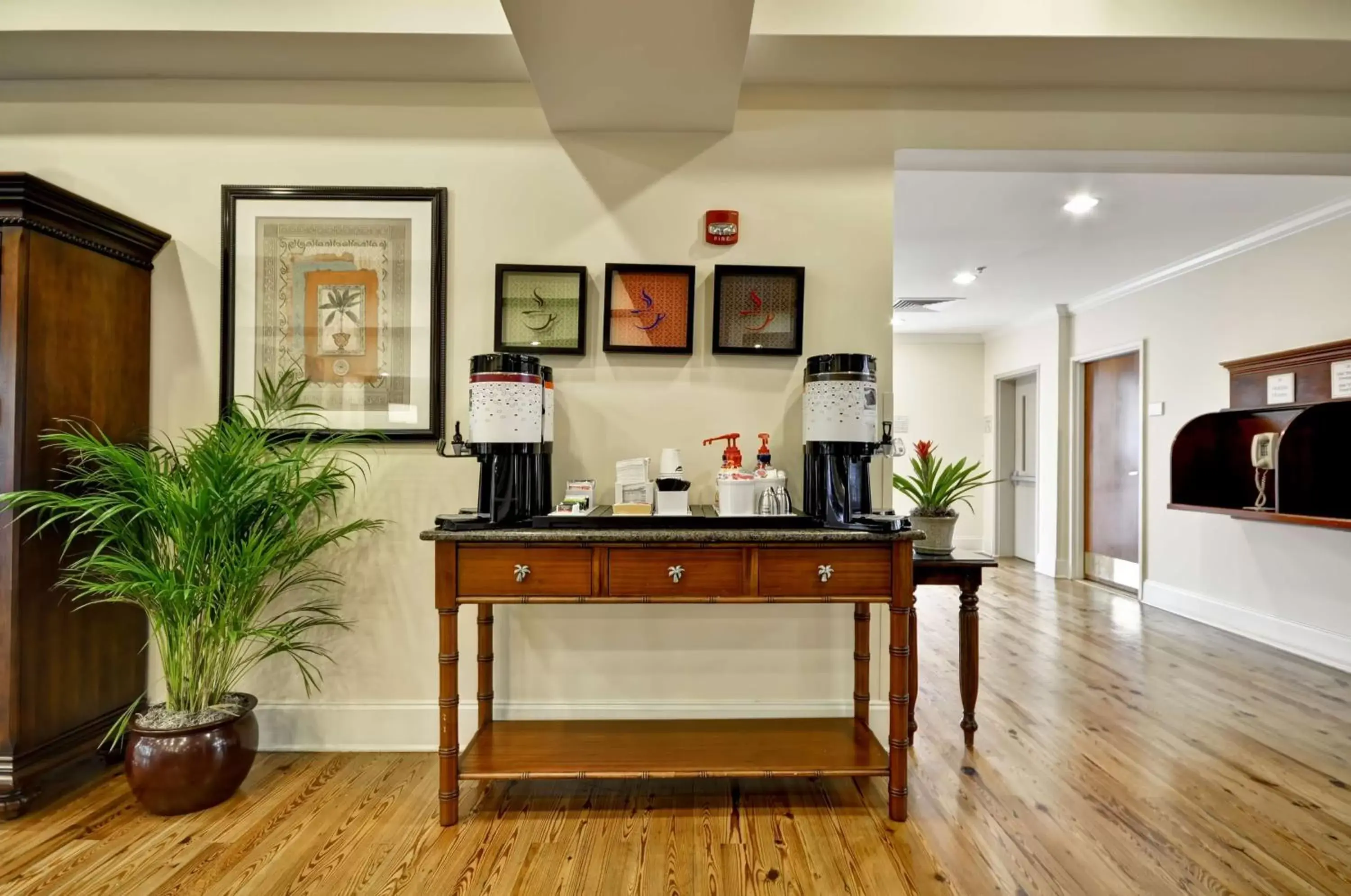 Dining area, Lobby/Reception in Hampton Inn & Suites Charleston-West Ashley