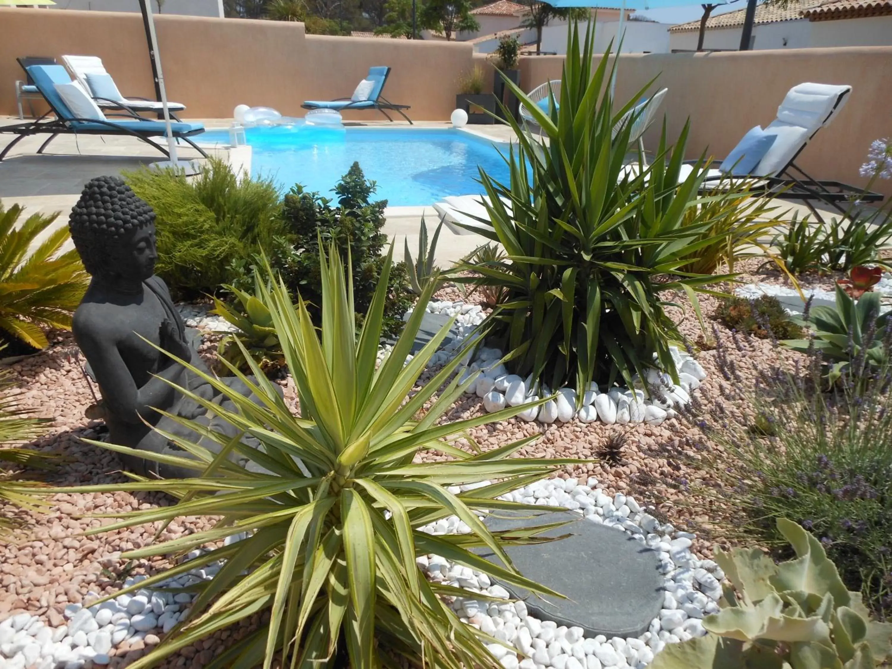 Swimming Pool in Chambre d'hôtes dans Villa Diane