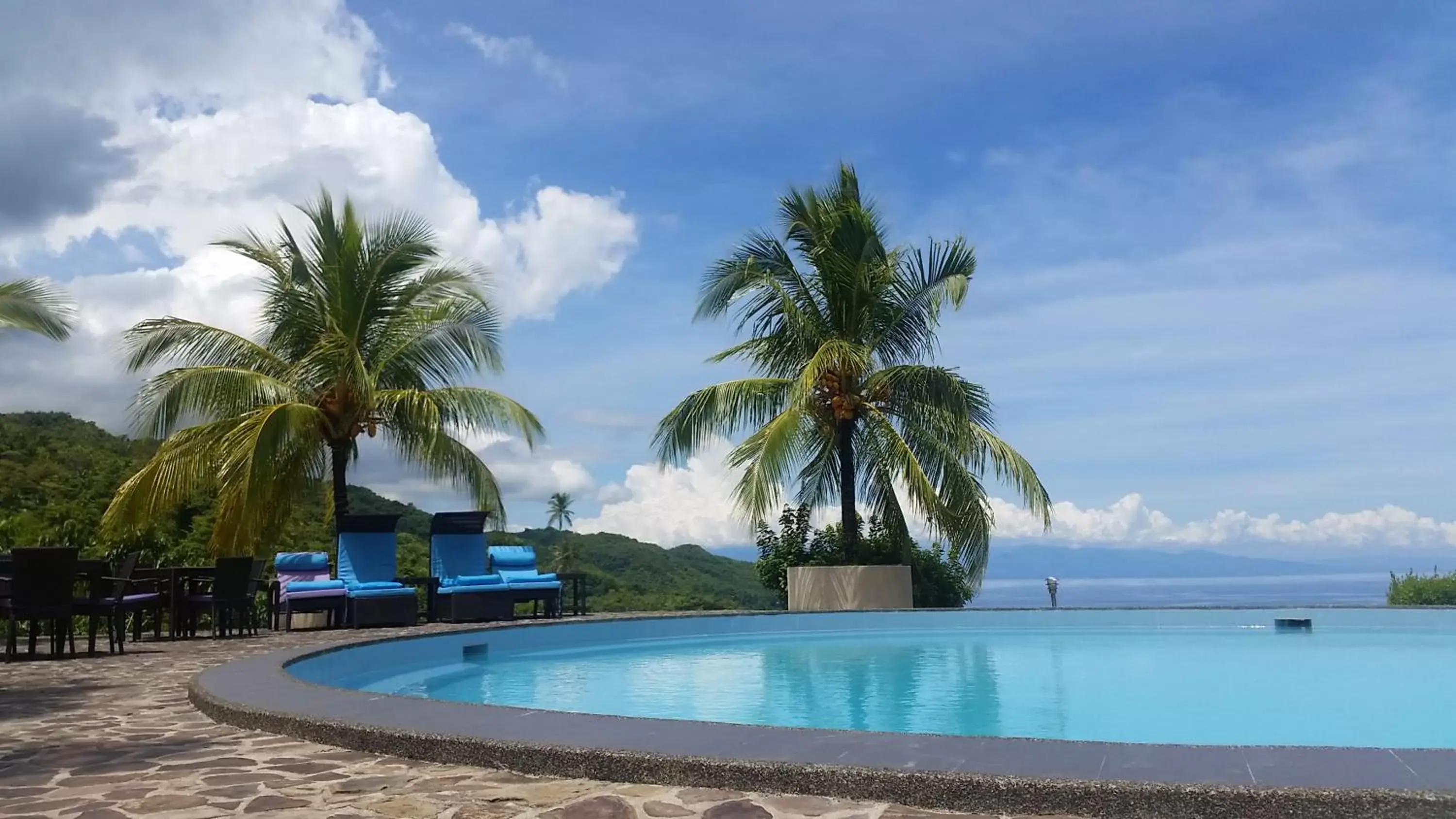 Swimming Pool in Infinity Heights Resort